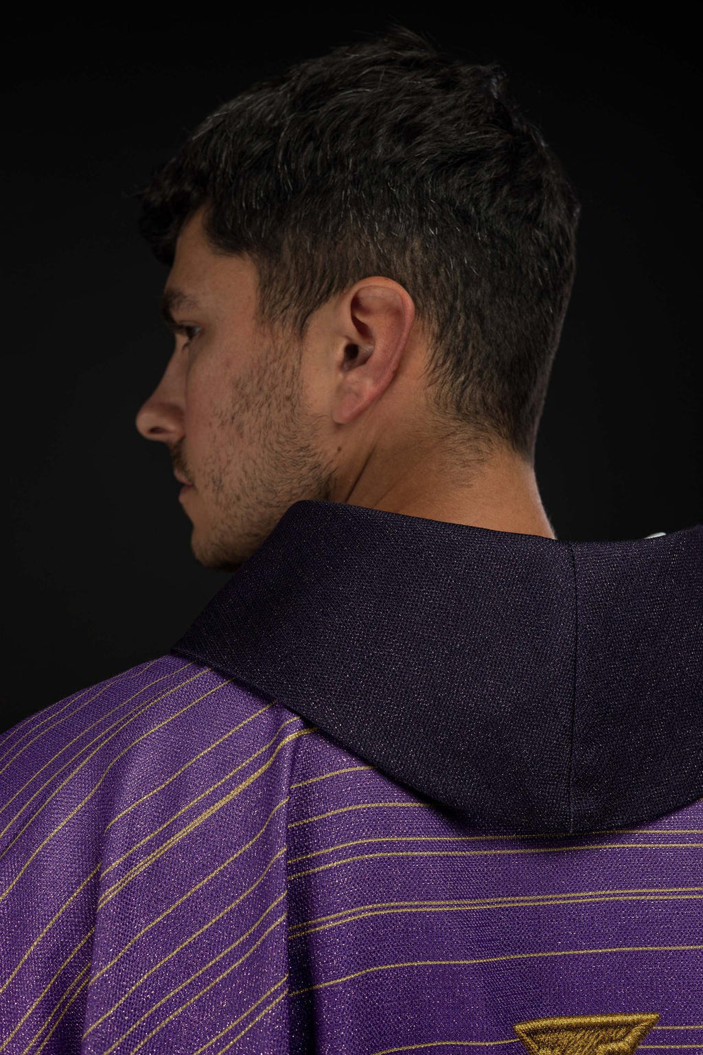 Ornement imprimé avec Croix de Jérusalem violet