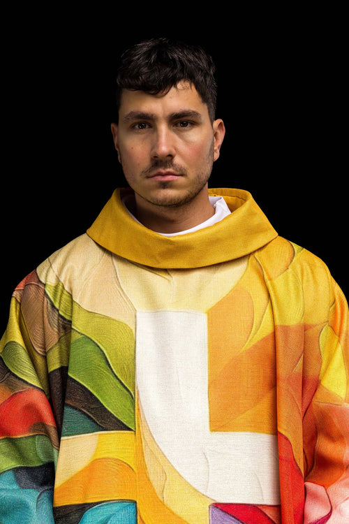 Ornement imprimé multicolore avec motif de croix