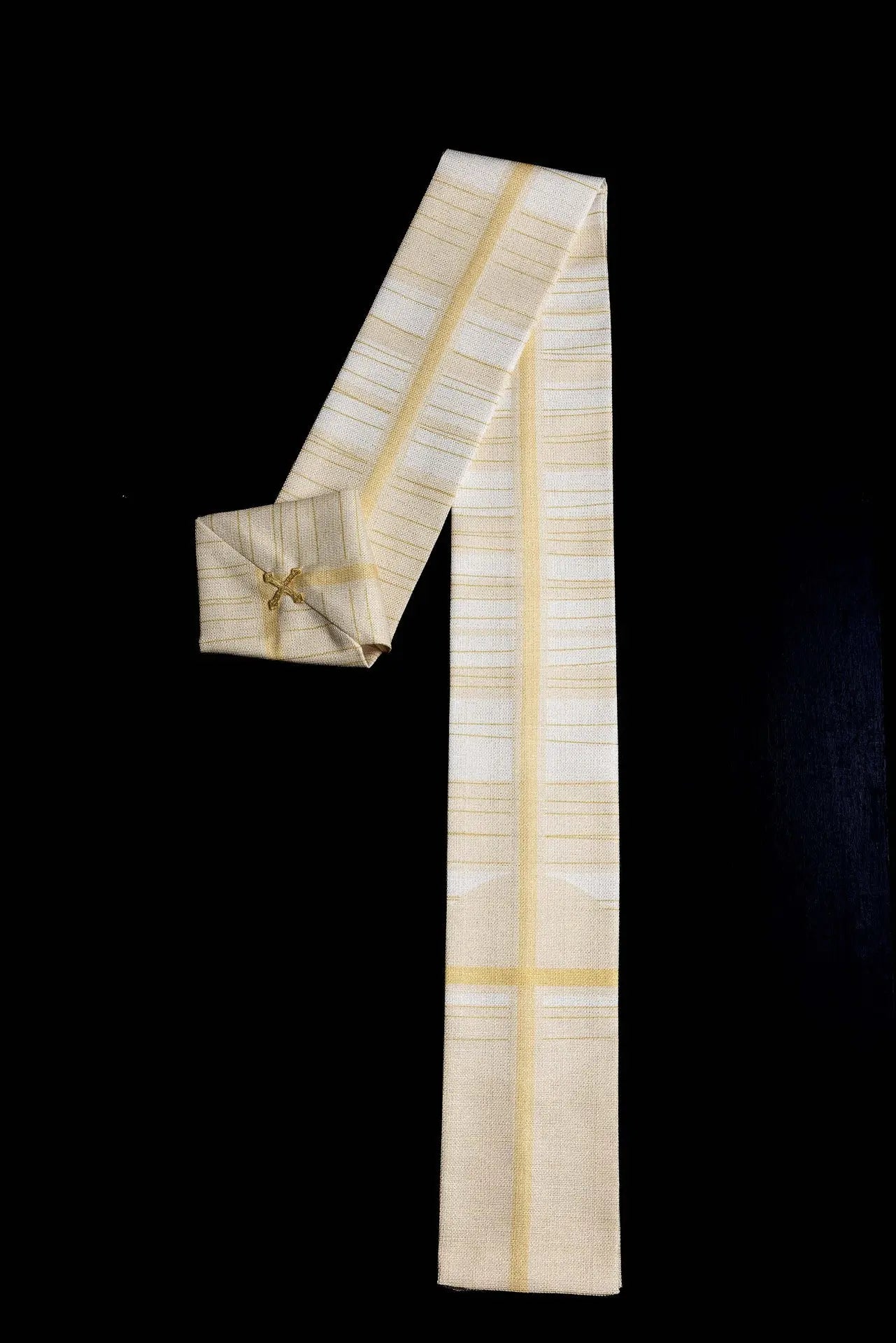 Chasuble écrue imprimée avec motif croix