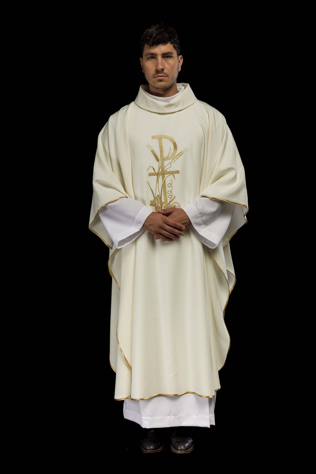 Ornat haftowany w kolorze ecru - ORNATY.PL