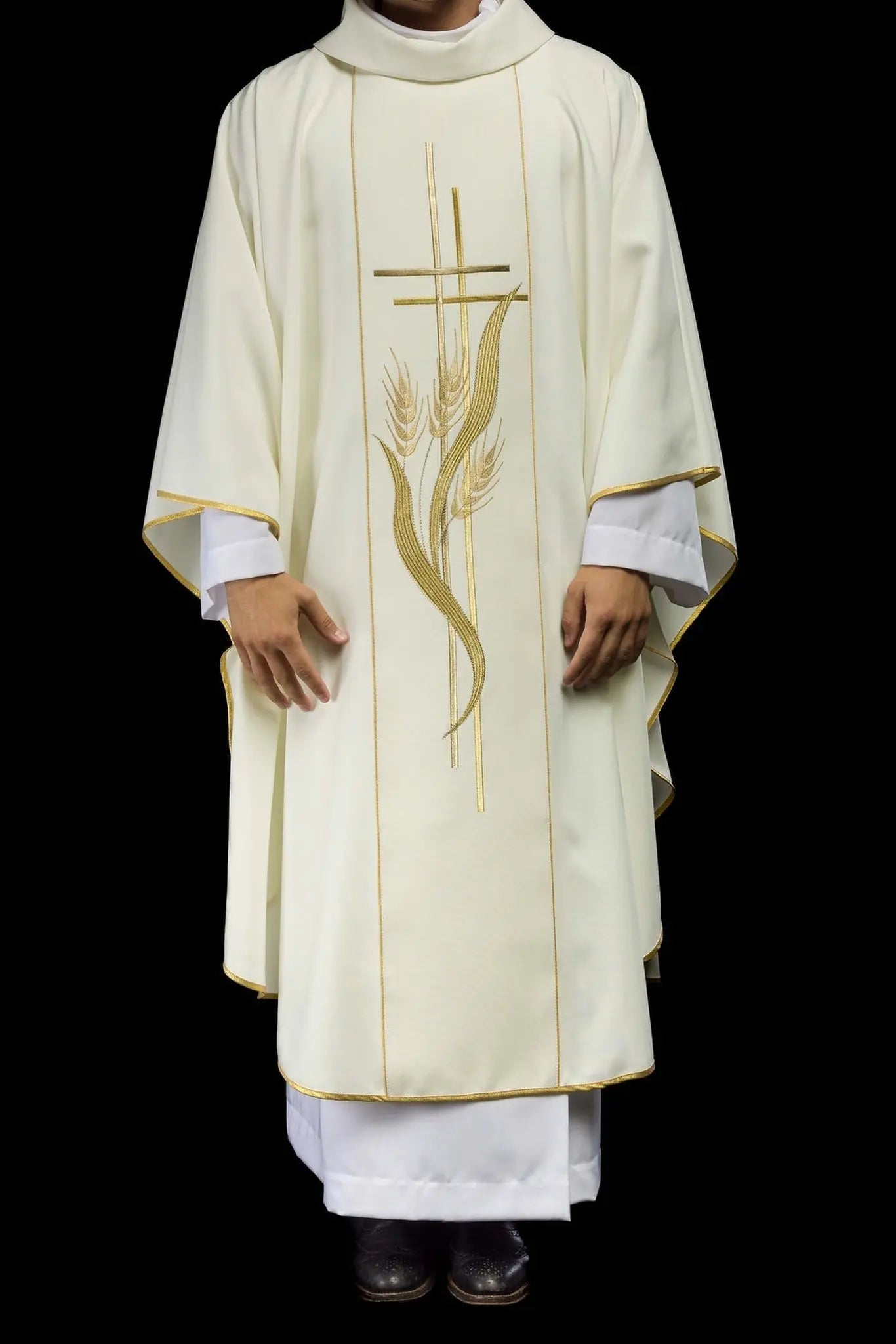 Chasuble embroidered with cross and ear motifs ecru