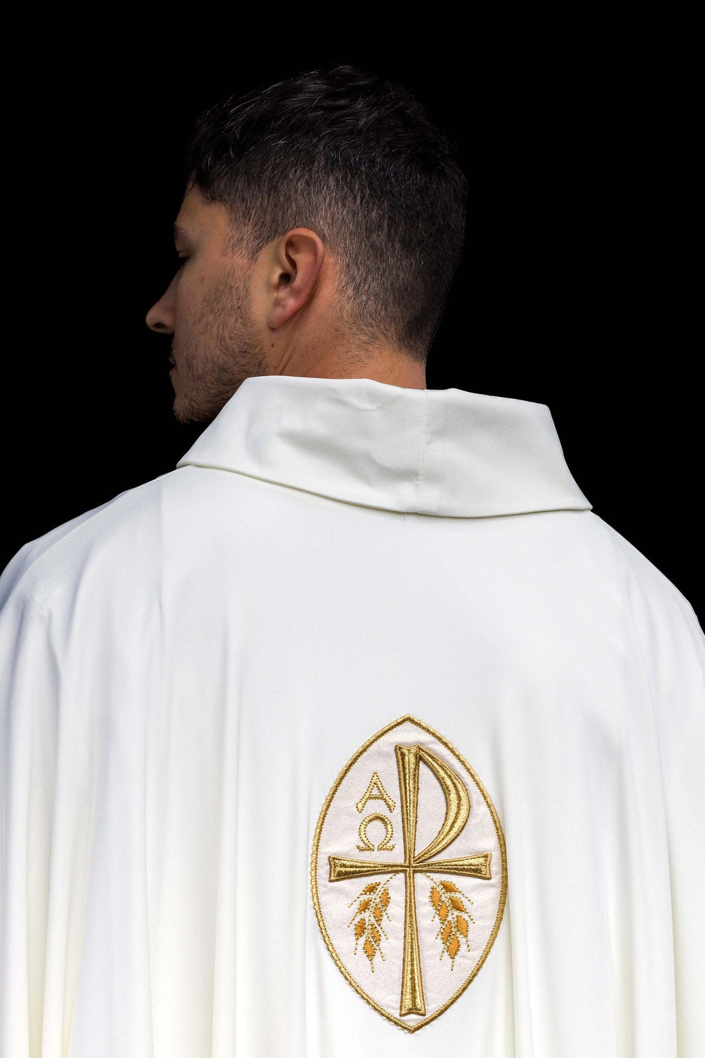 Chasuble brodée Croix écrue légère tricotée SACROLITE