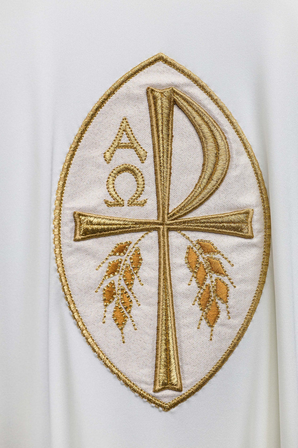 Chasuble brodée Croix écrue légère tricotée SACROLITE