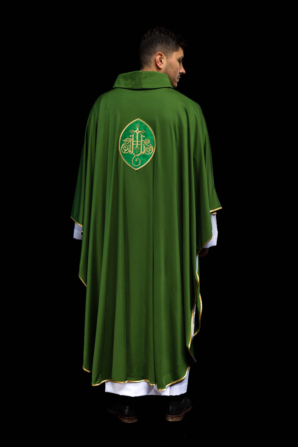 Chasuble brodée avec IHS tissu tricoté léger SACROLITE