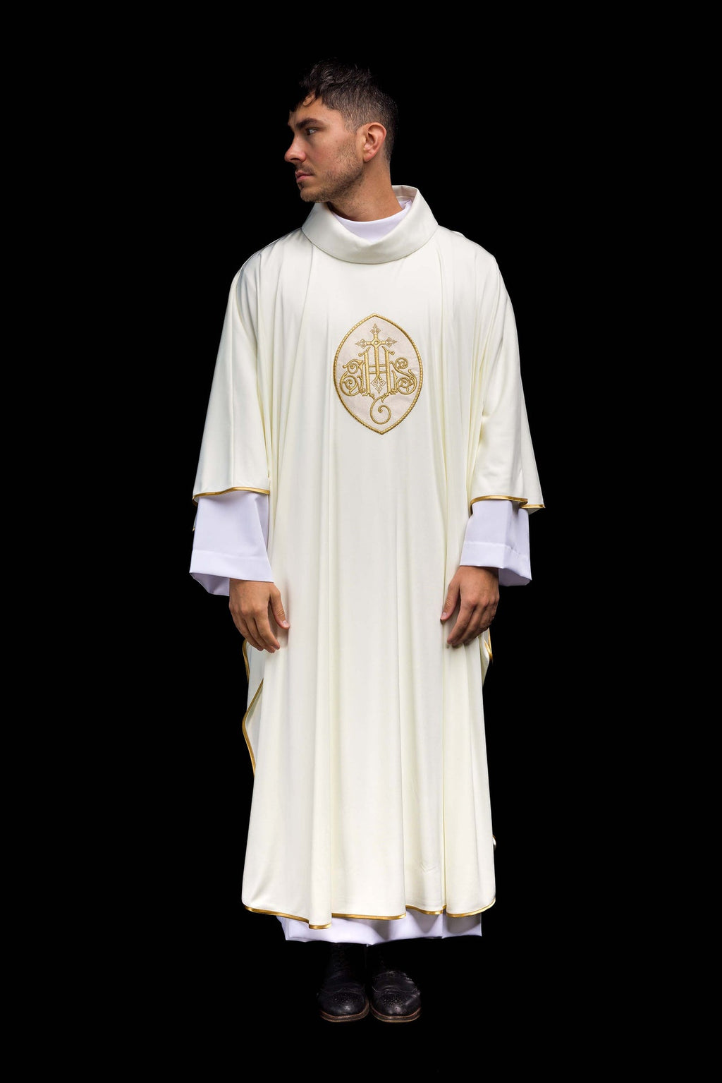 Chasuble brodée avec IHS tissu tricoté léger SACROLITE