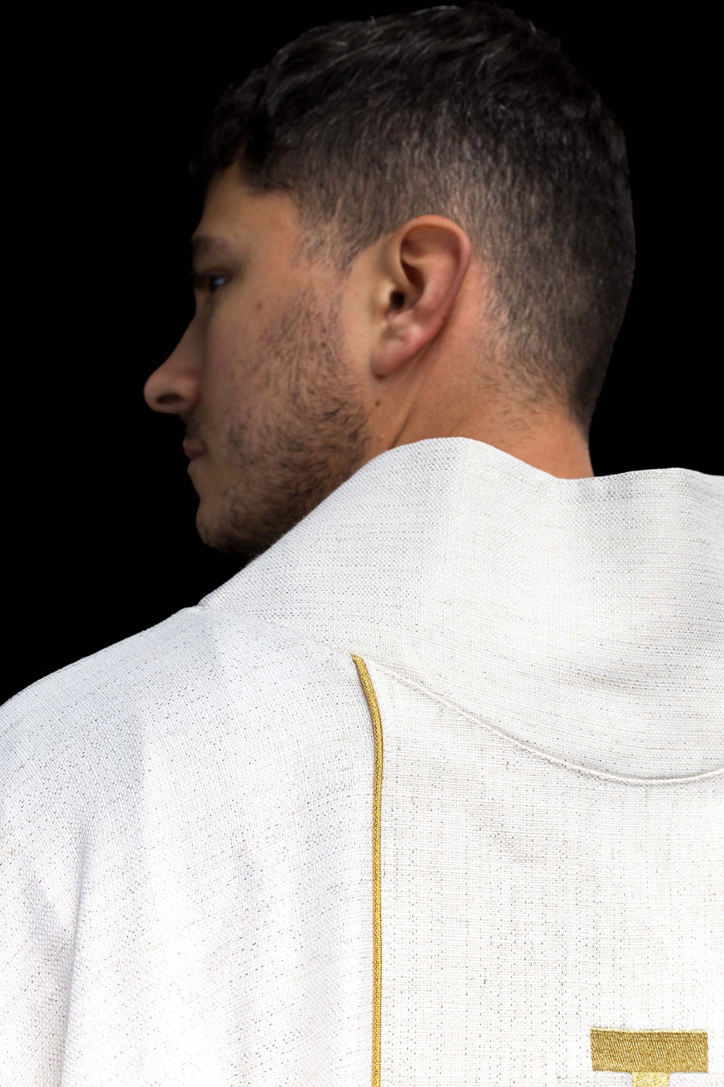 Ornat haftowany z Krzyżem Jerozolimskim ecru - ORNATY.PL