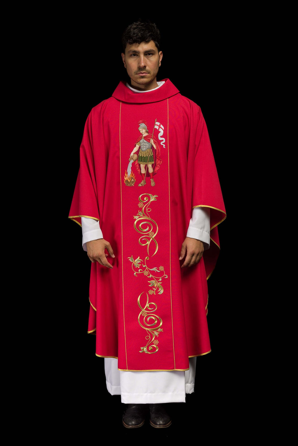 Ornat bogato haftowany z wizerunkiem Świętego Floriana - ORNATY.PL