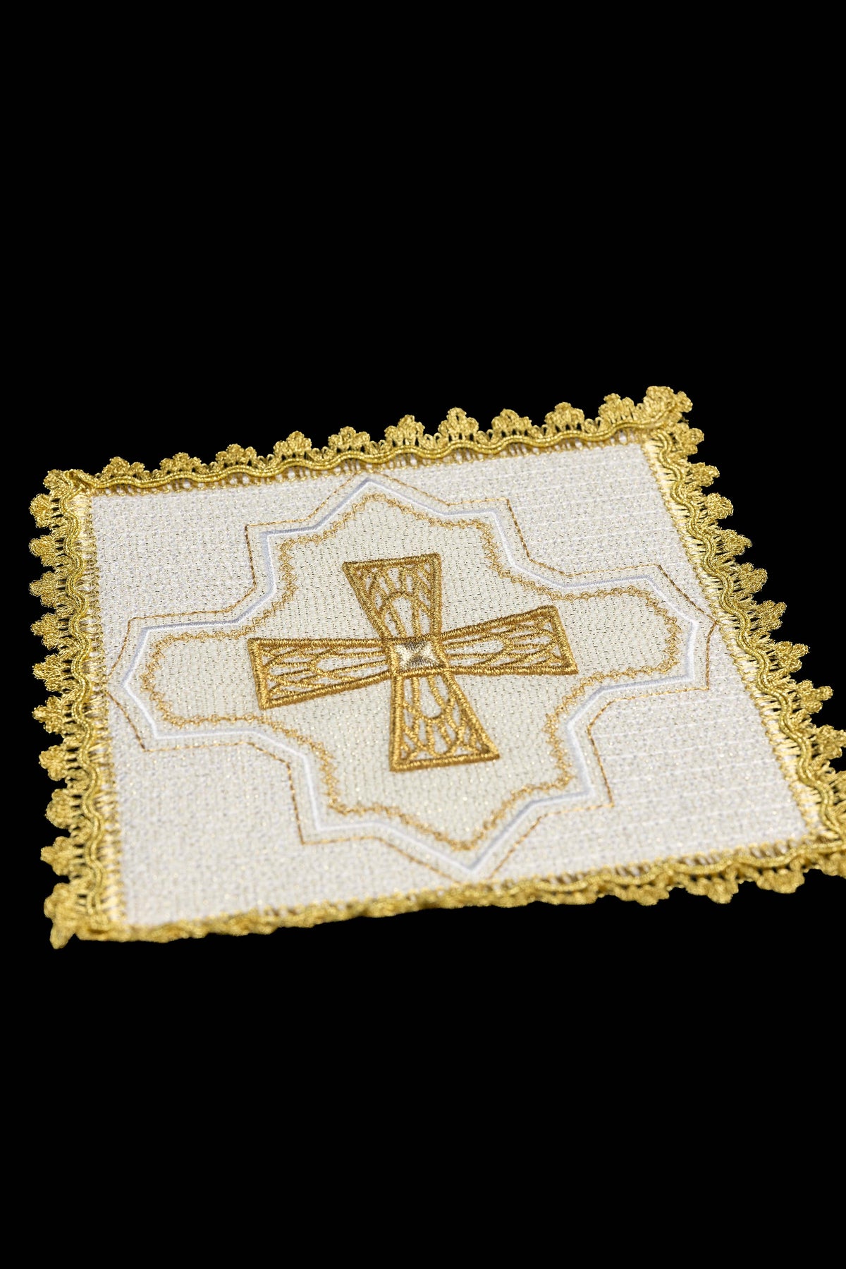 Ensemble de fanions dans les quatre couleurs liturgiques