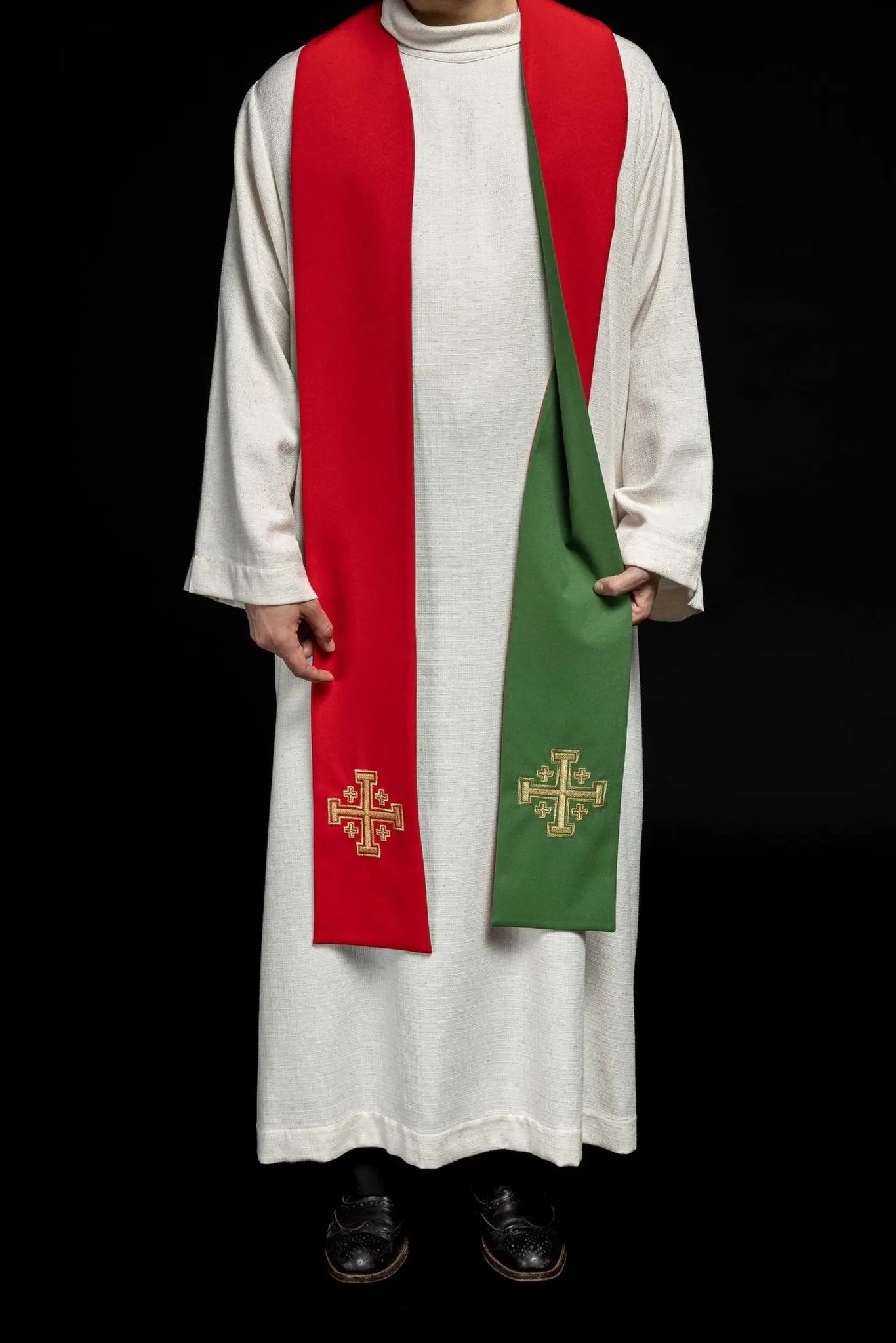 Étole de prêtre brodée réversible verte et rouge avec croix de Jérusalem