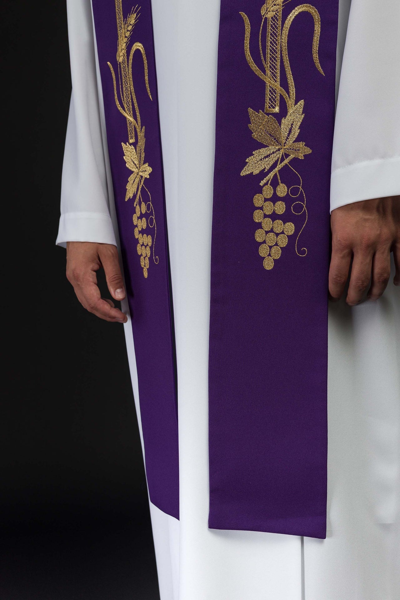 Stuła kapłańska fioletowa haftowana Alfa i Omega - ORNATY.PL