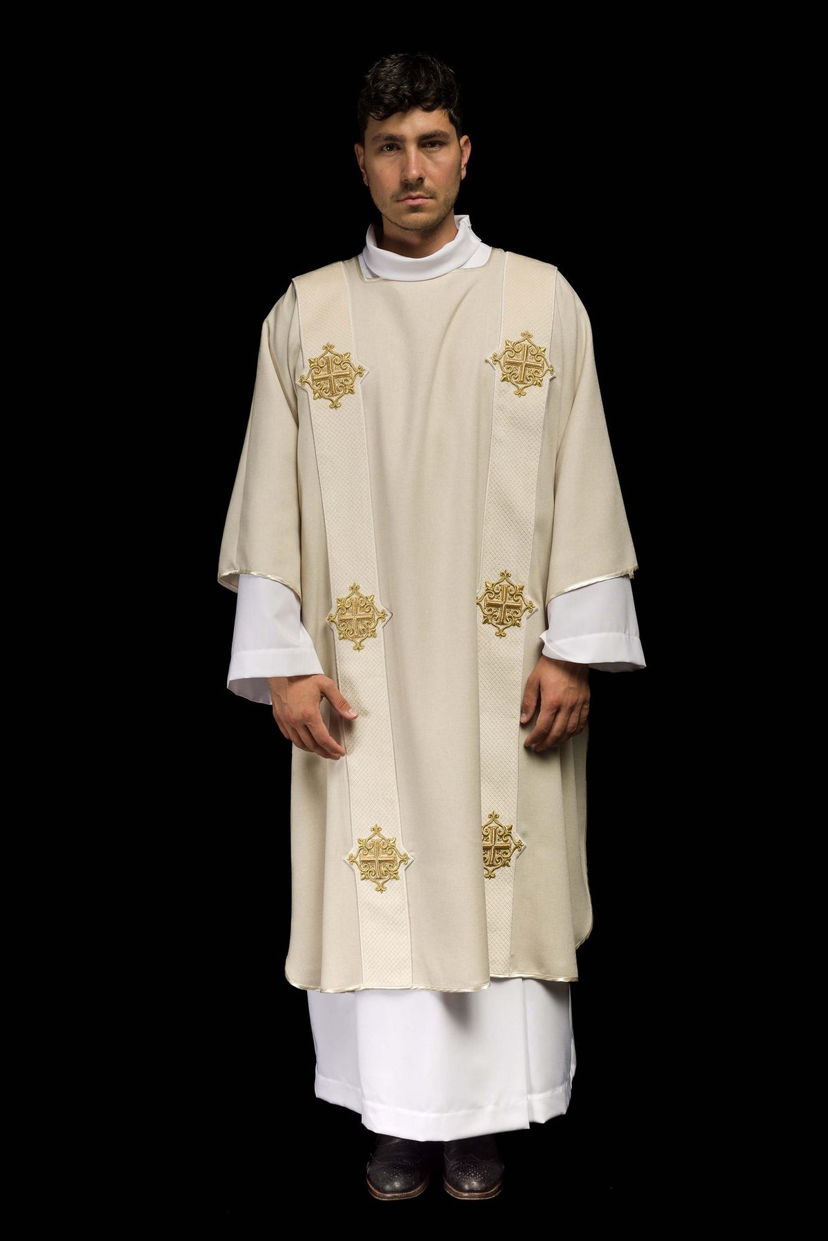 Dalmatyka z pasami na aksamicie z symbolami Krzyża Ecru - ORNATY.PL