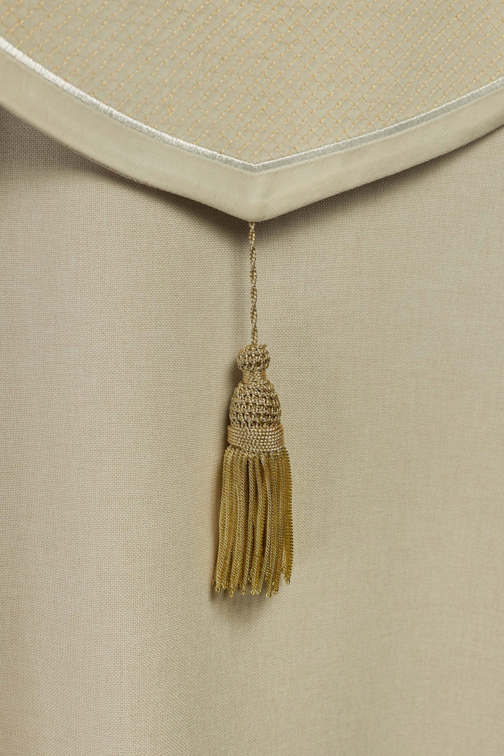 Kapa liturgiczna z aksamitnym ecru pasem i haftem krzyży - ORNATY.PL