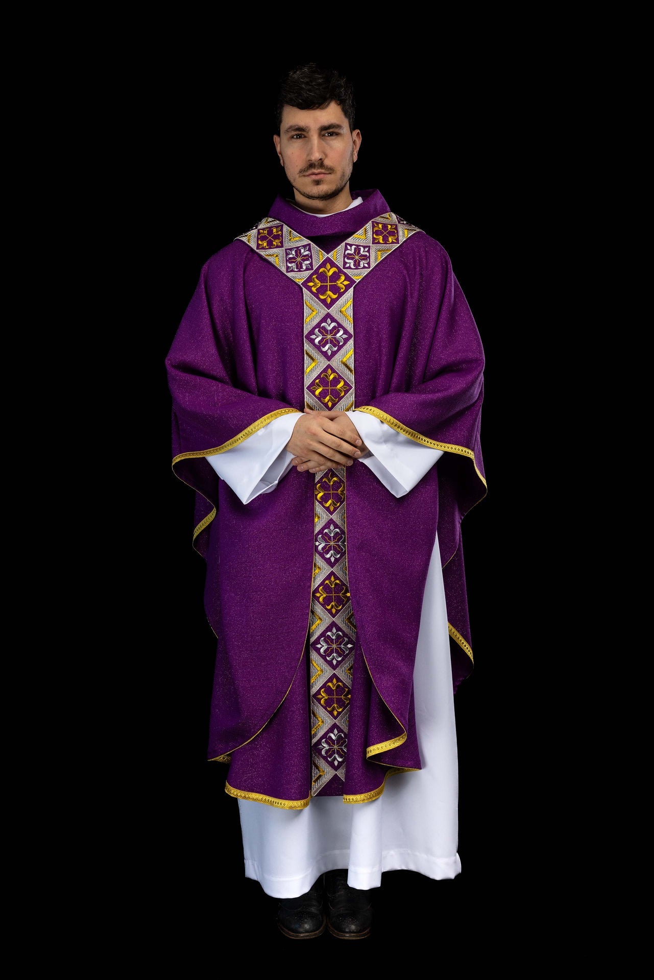 Haftowany pas na ornat w zestawie z ornatem fioletowy - ORNATY.PL