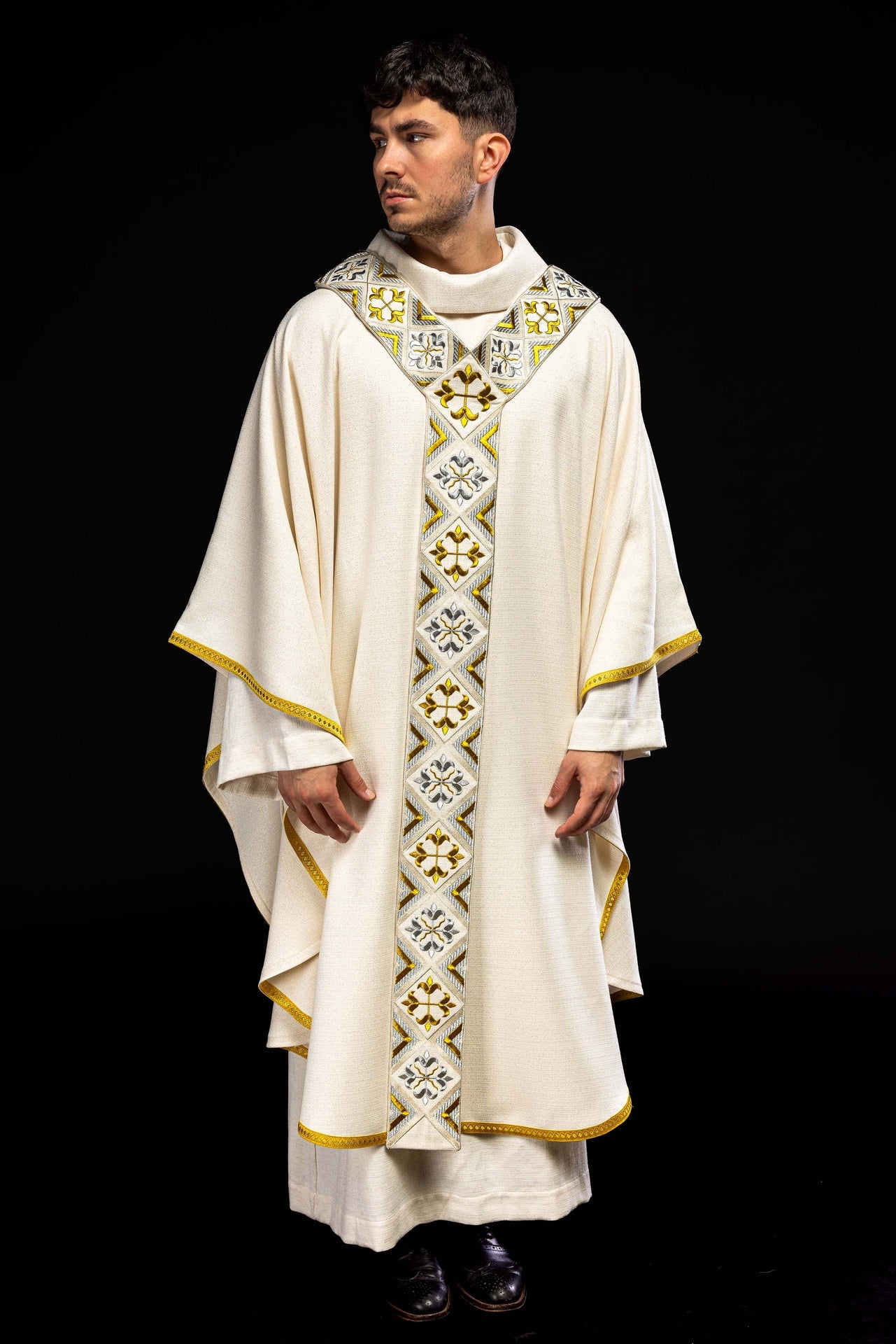 Bande brodée pour chasuble