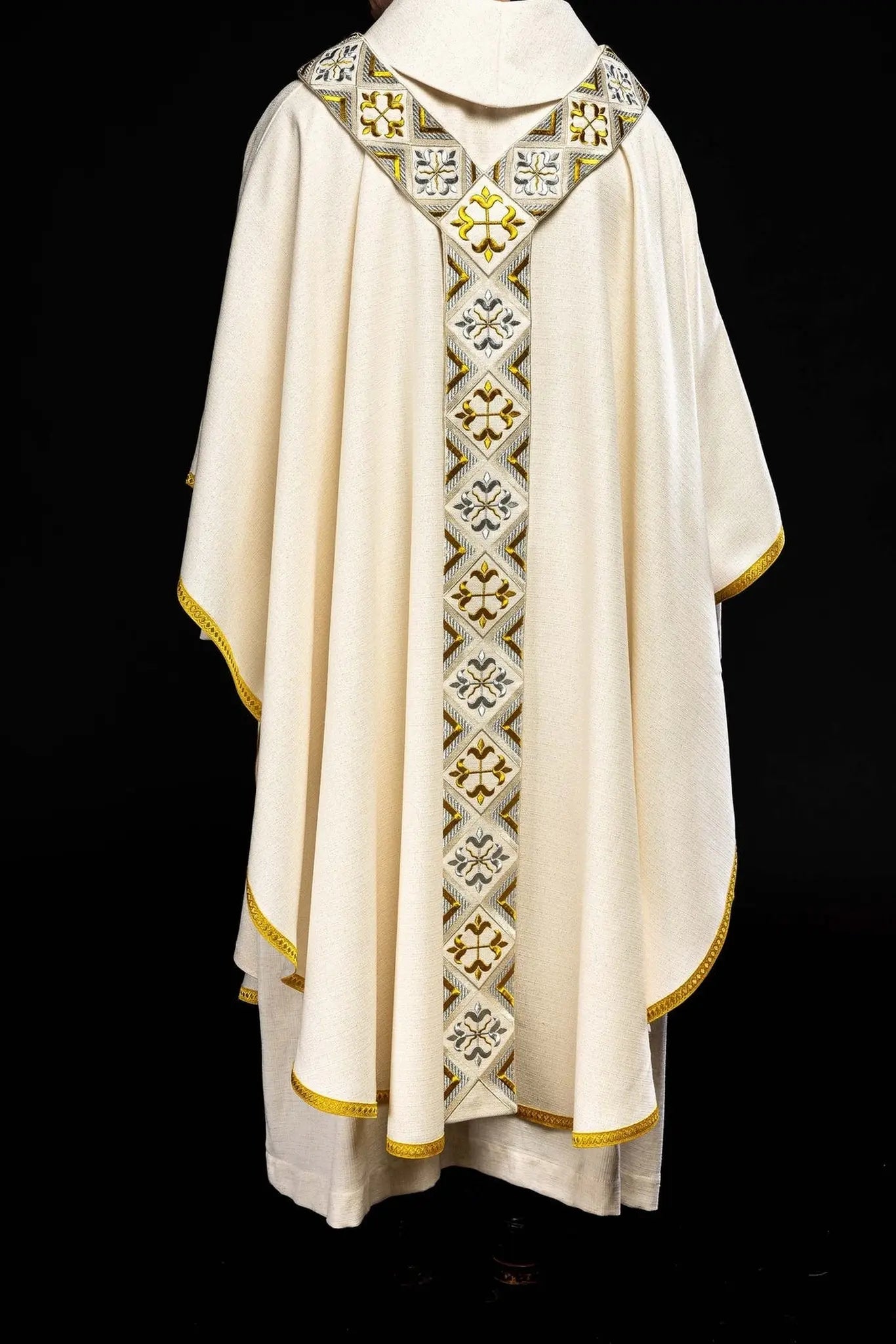 Bande brodée pour chasuble