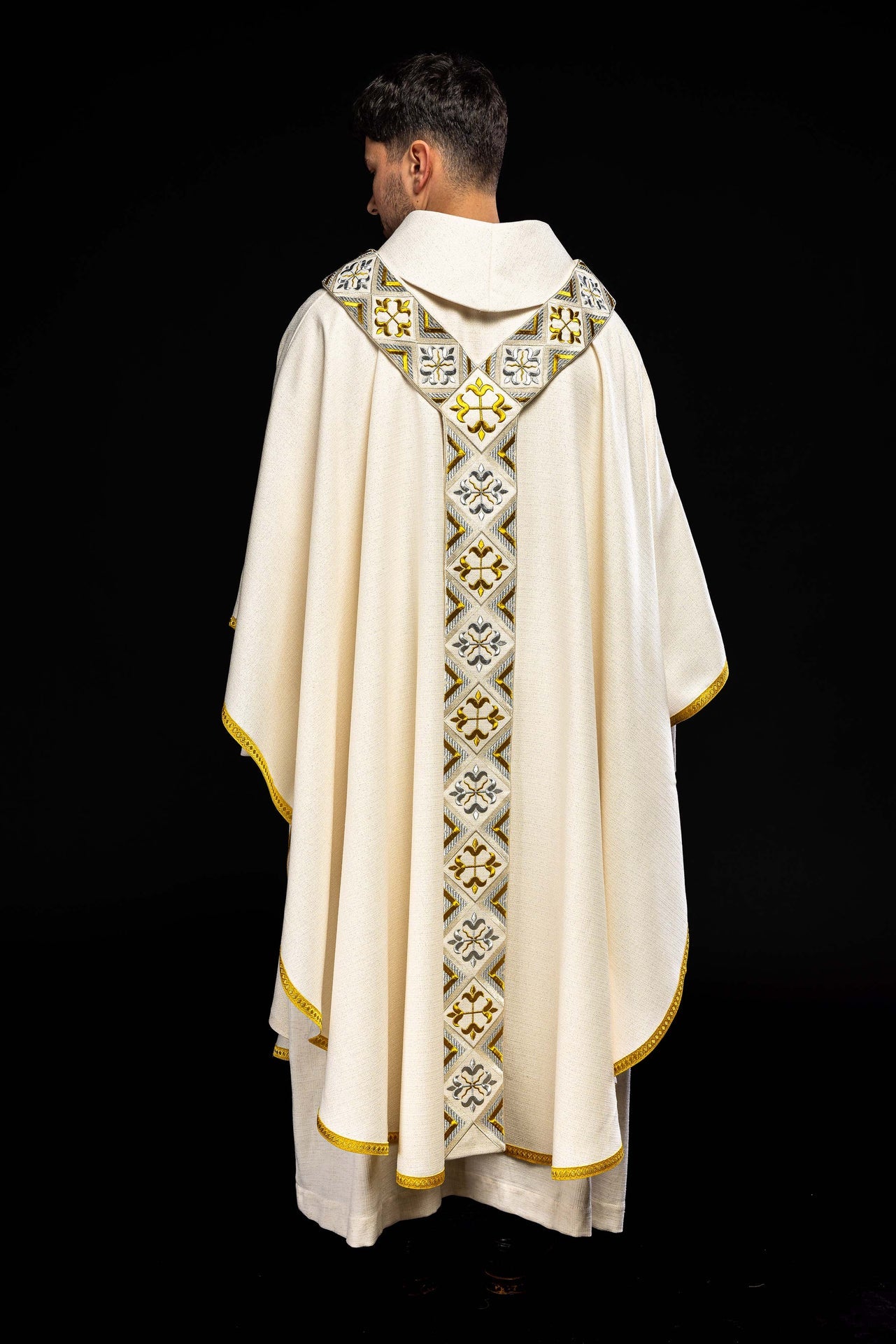 Bande brodée pour chasuble