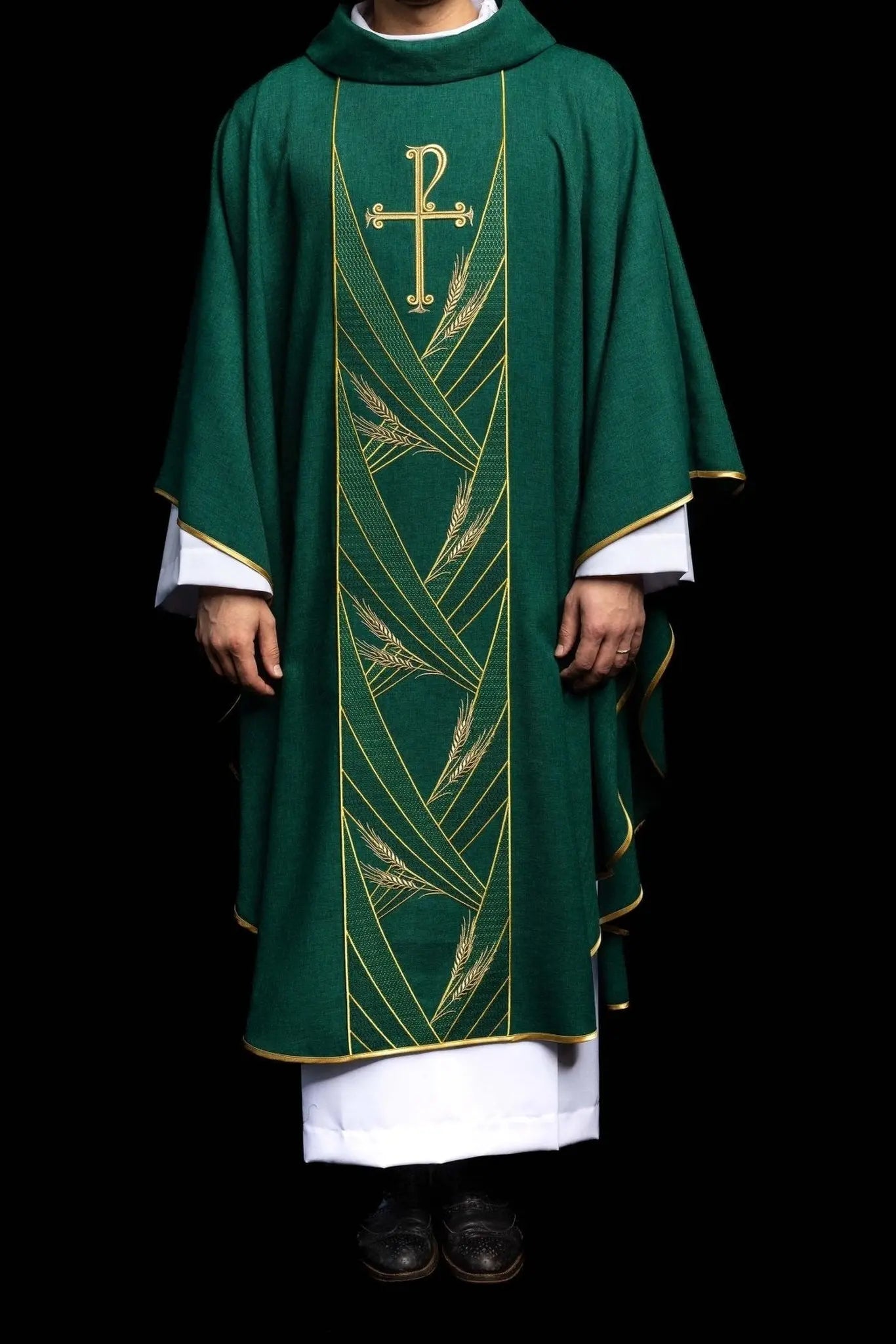 Chasuble verte avec bande PAX brodée