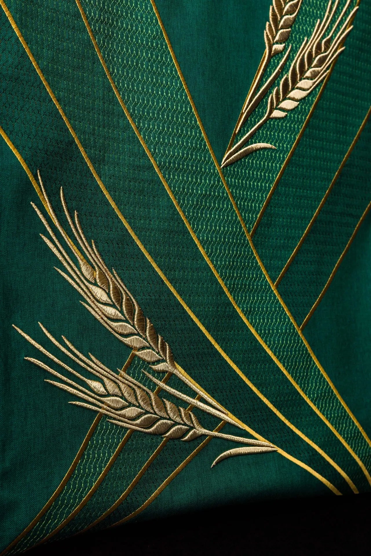 Housse de lutrin verte avec symbole PAX et broderie de blé