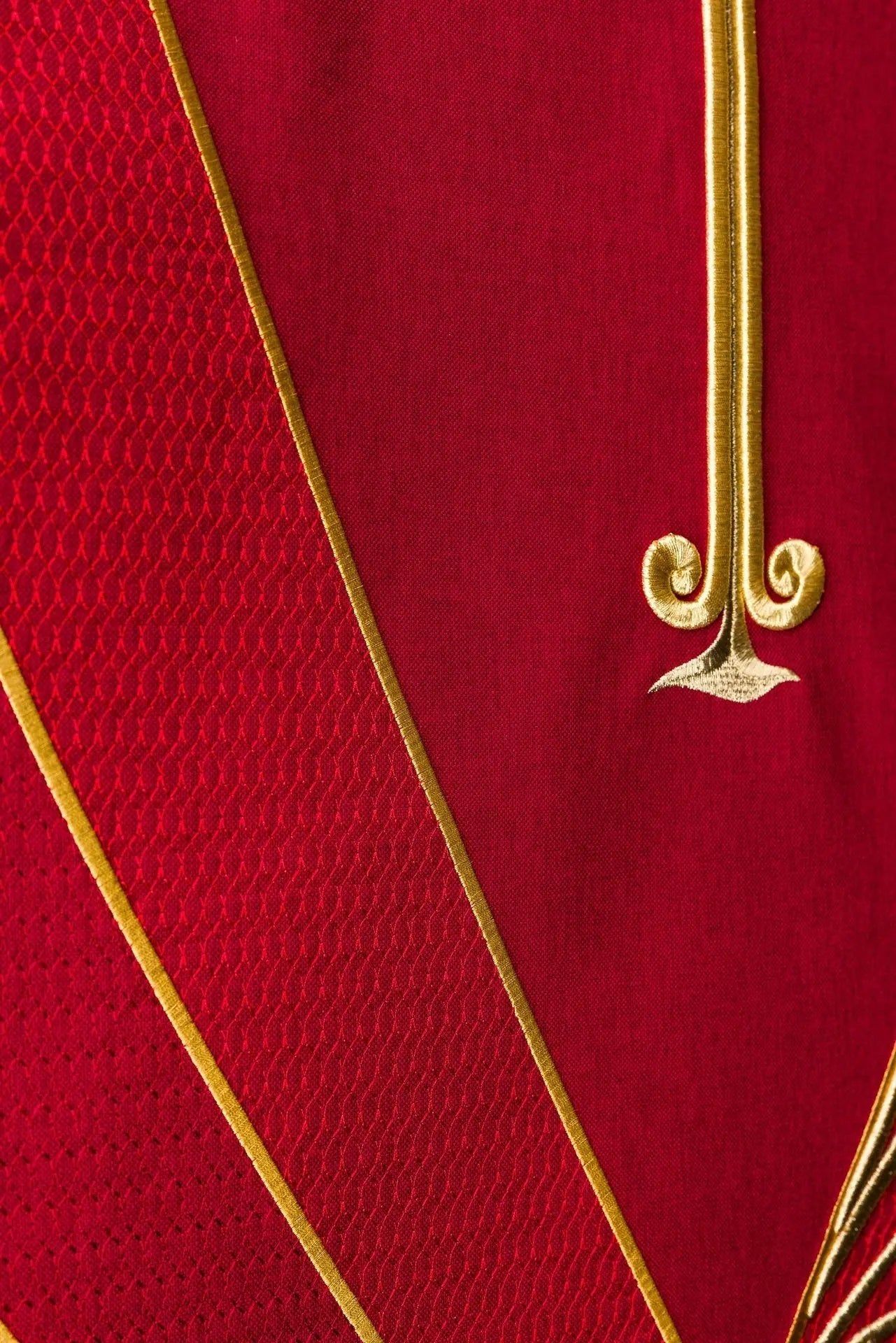 Housse de lutrin rouge avec symbole PAX et broderie de blé