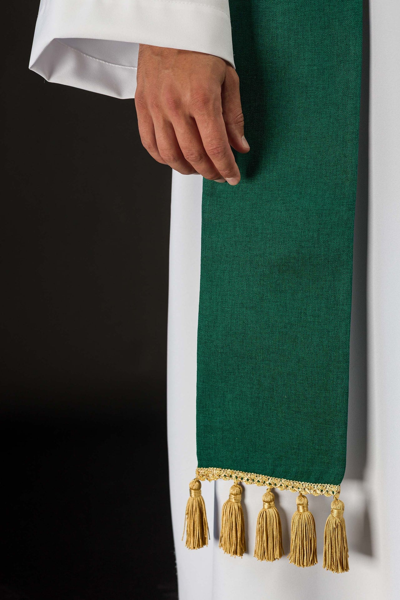 Stuła haftowana z motywem IHS zielona - ORNATY.PL