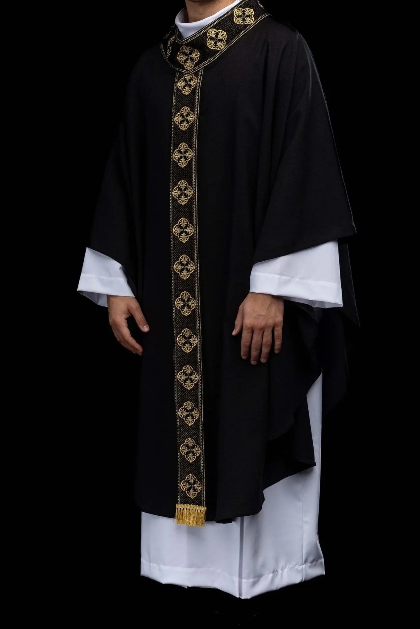 Black Chasuble with Embroidered Band and Collar with Crosses - HAFTINA ATELIER