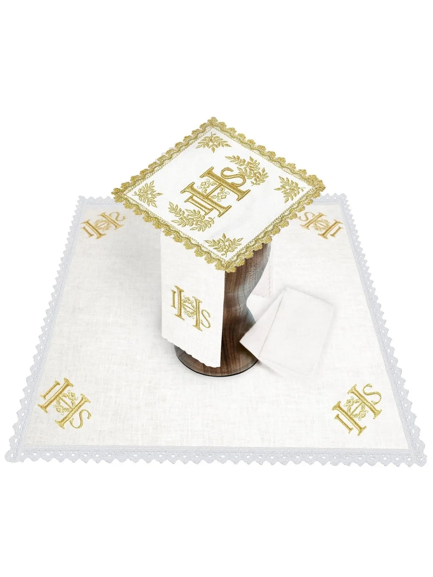 Ensemble de calice richement décoré avec motif IHS