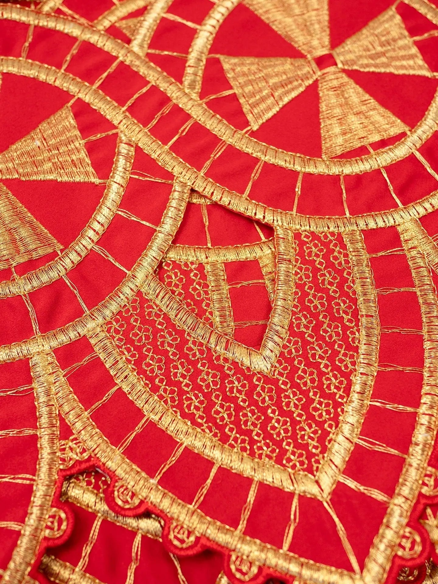 Mètre avec broderie avant Croix Rouge