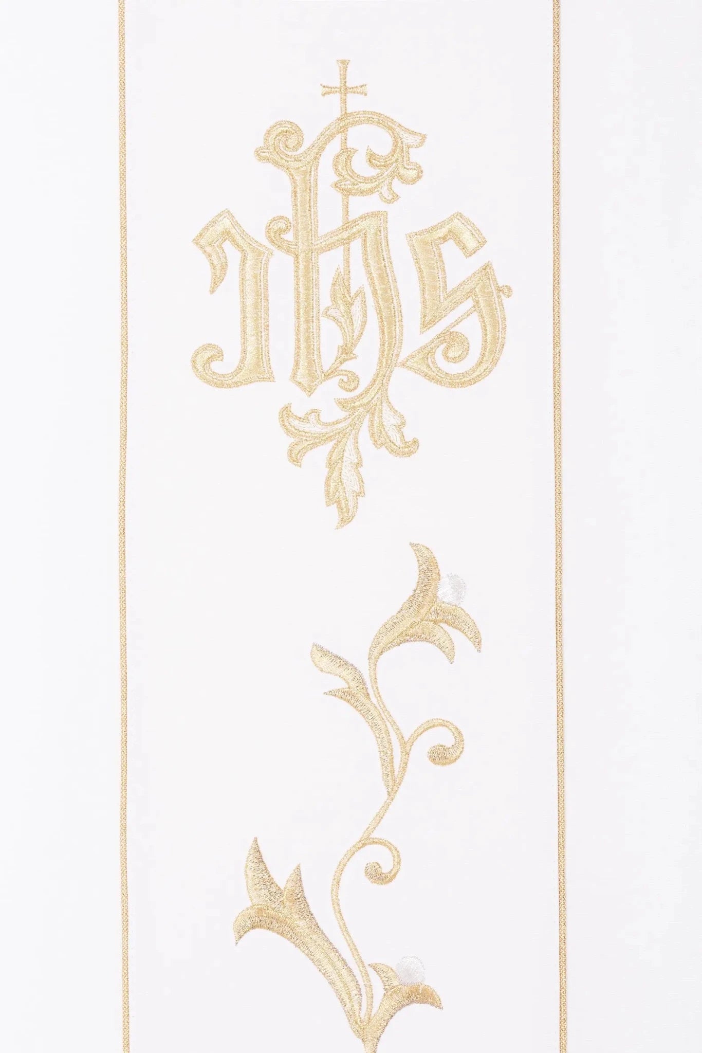 Decorated chasuble with IHS motif - HAFTINA ATELIER