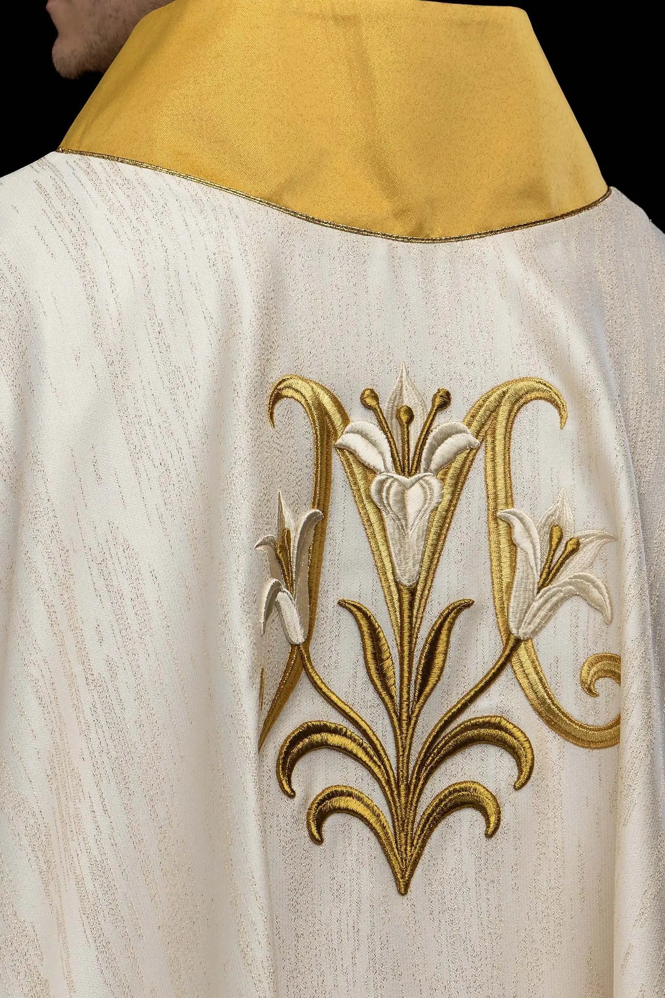 Ecru Chasuble with Marian Lily Embroidery - HAFTINA ATELIER
