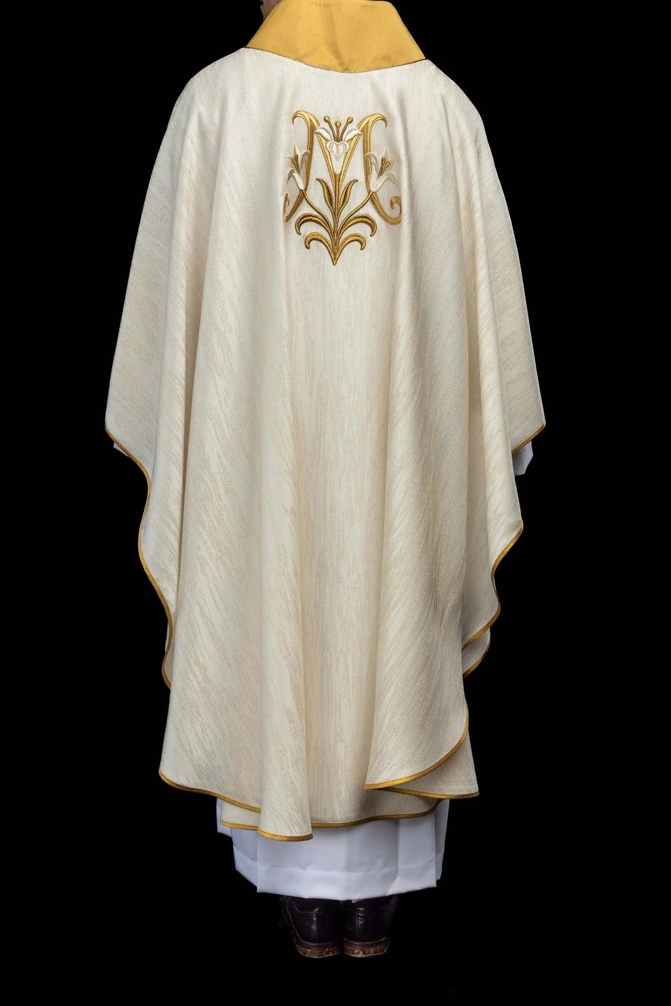 Ecru Chasuble with Marian Lily Embroidery - HAFTINA ATELIER