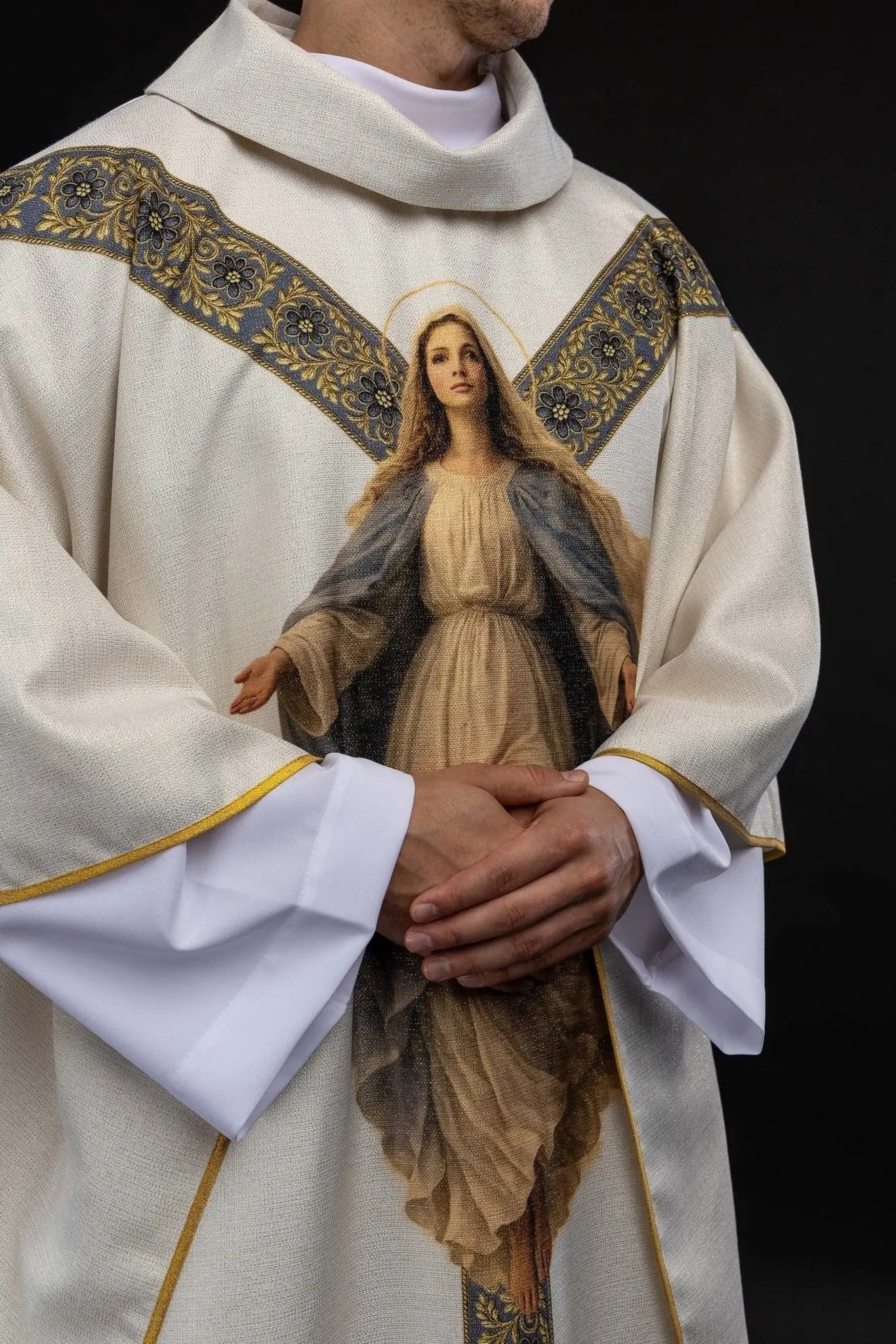 Ecru Chasuble with Printed Image of Our Lady of the Assumption - HAFTINA ATELIER