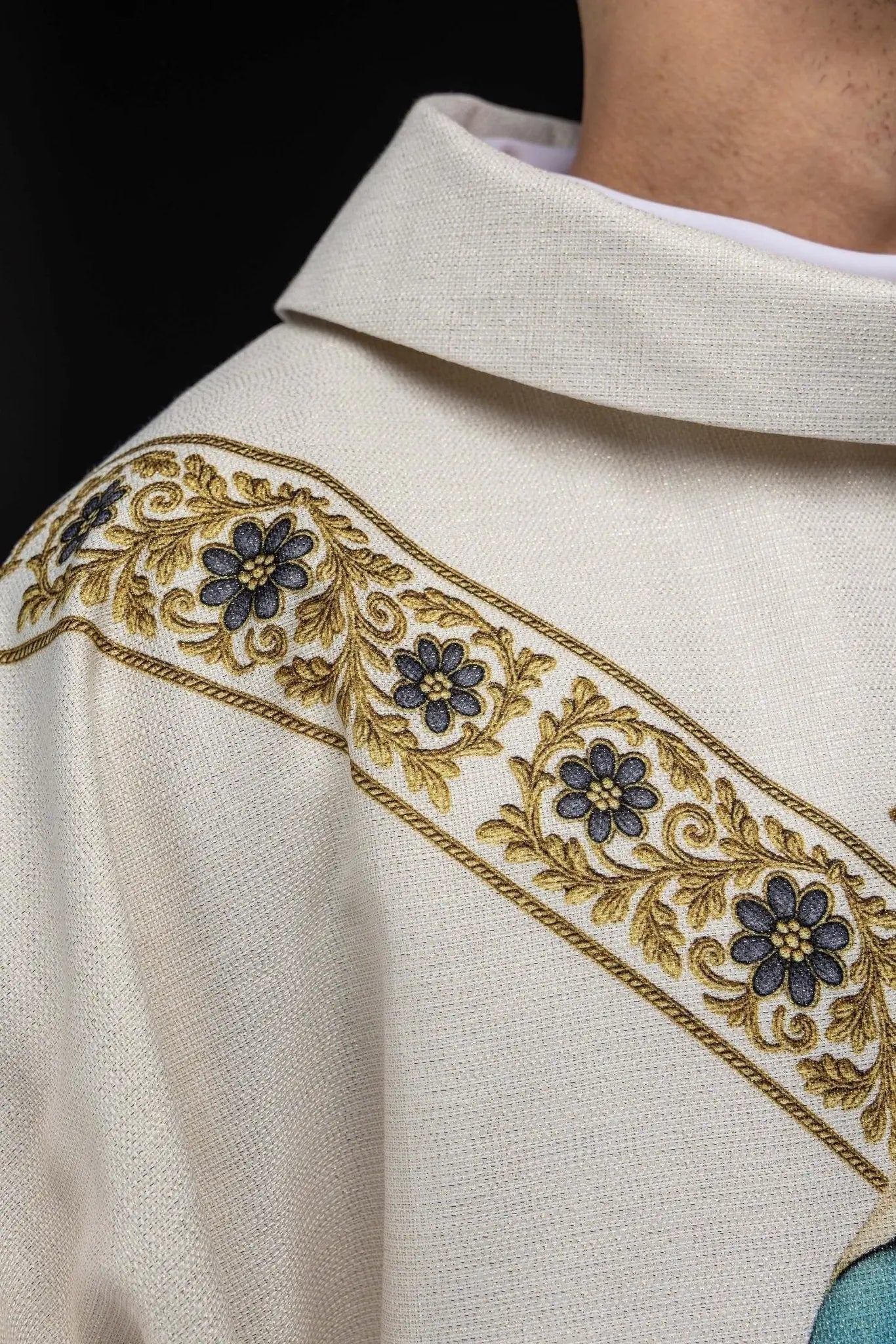 Ecru Chasuble with Printed Image of the Immaculate Conception - HAFTINA ATELIER