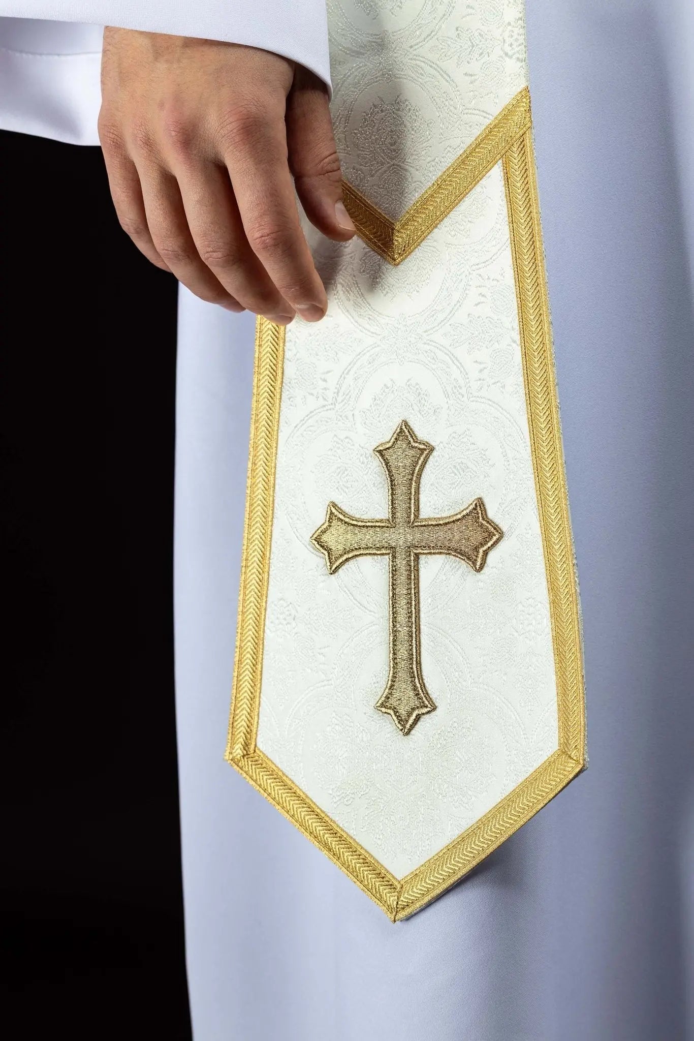 Ecru Jacquard Stole with Embroidered Cross - HAFTINA ATELIER