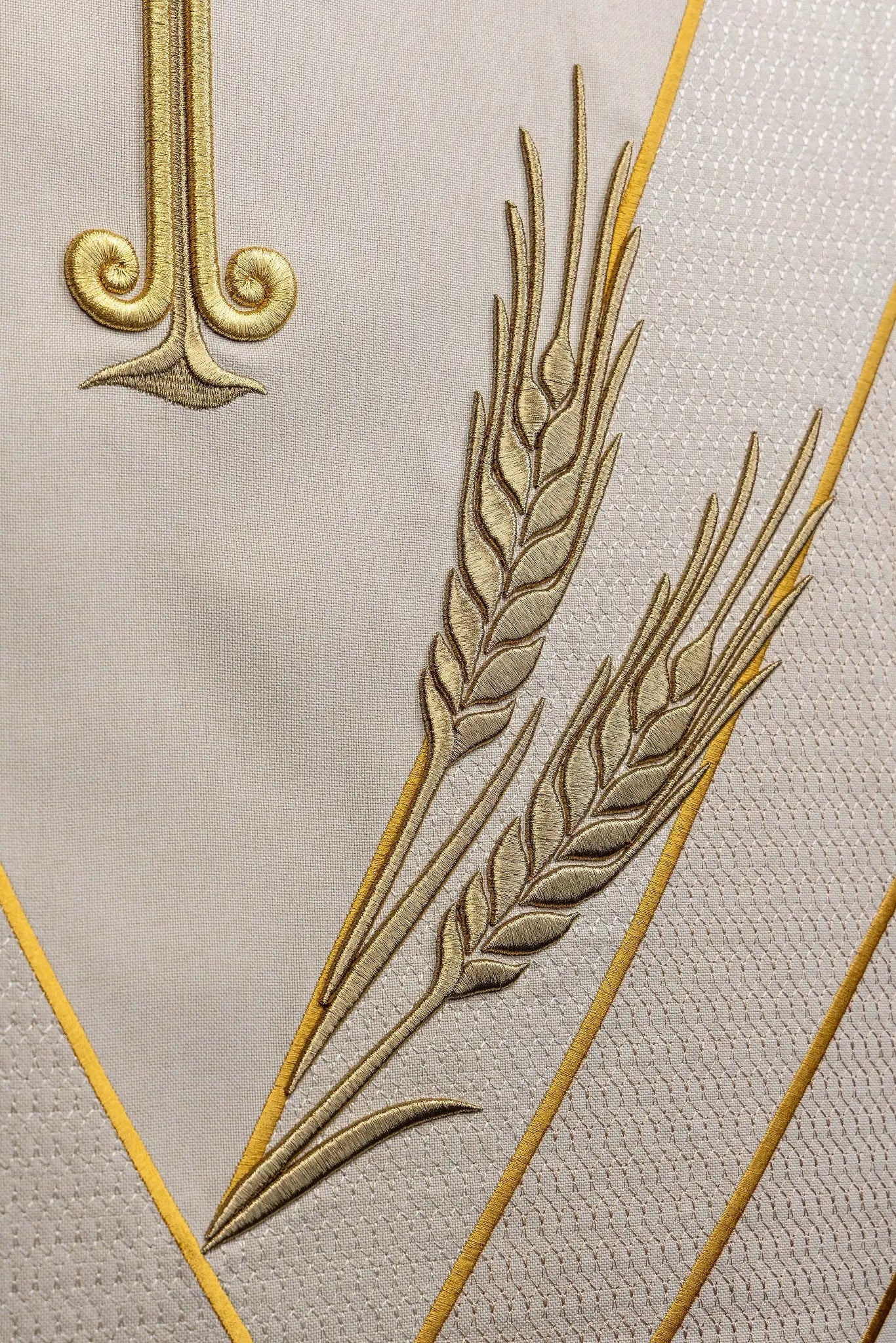 Ecru Lectern Cover with PAX and Wheat Embroidery - HAFTINA ATELIER