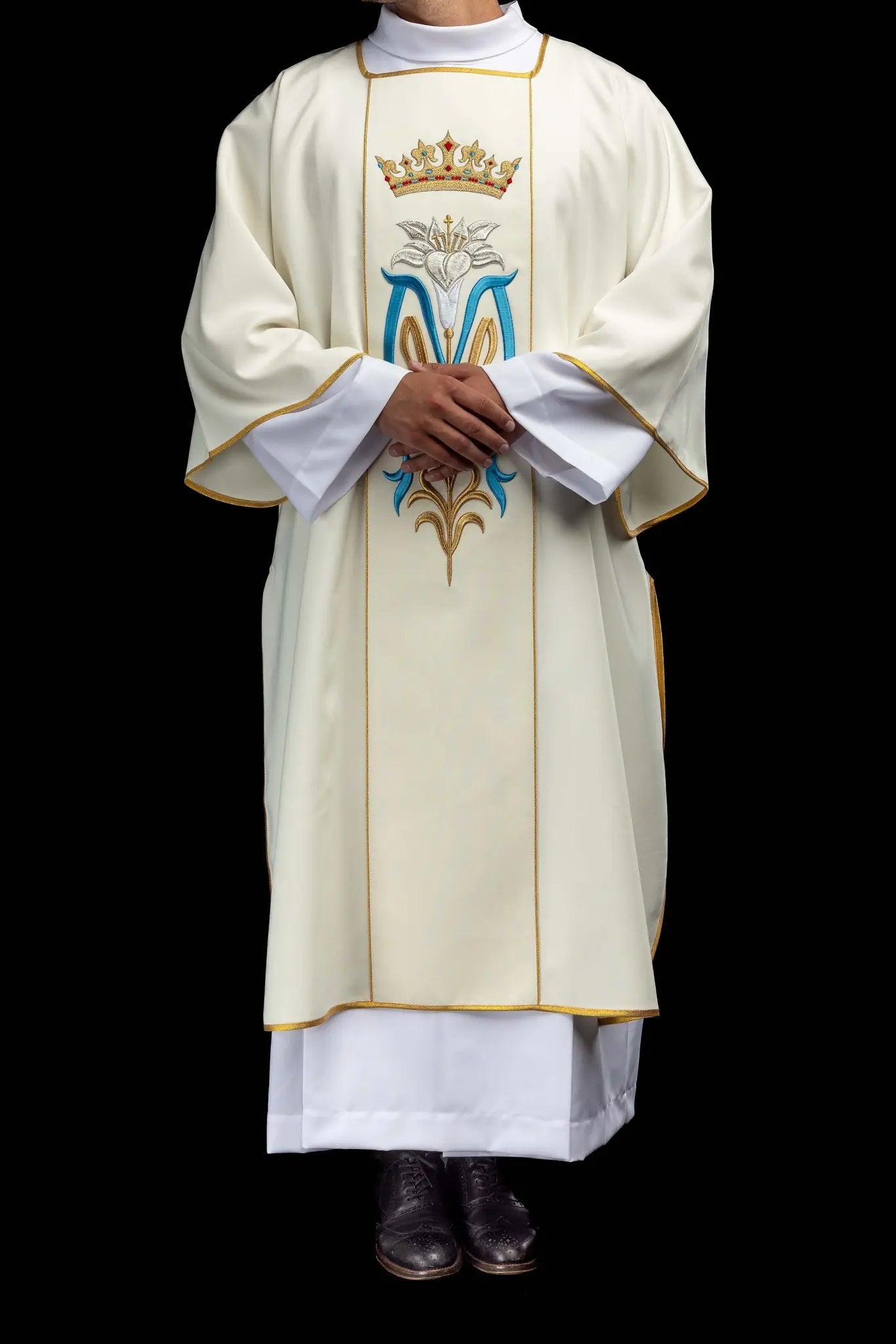 Ecru Marian Dalmatic with Embroidery and Gold Trim - HAFTINA ATELIER