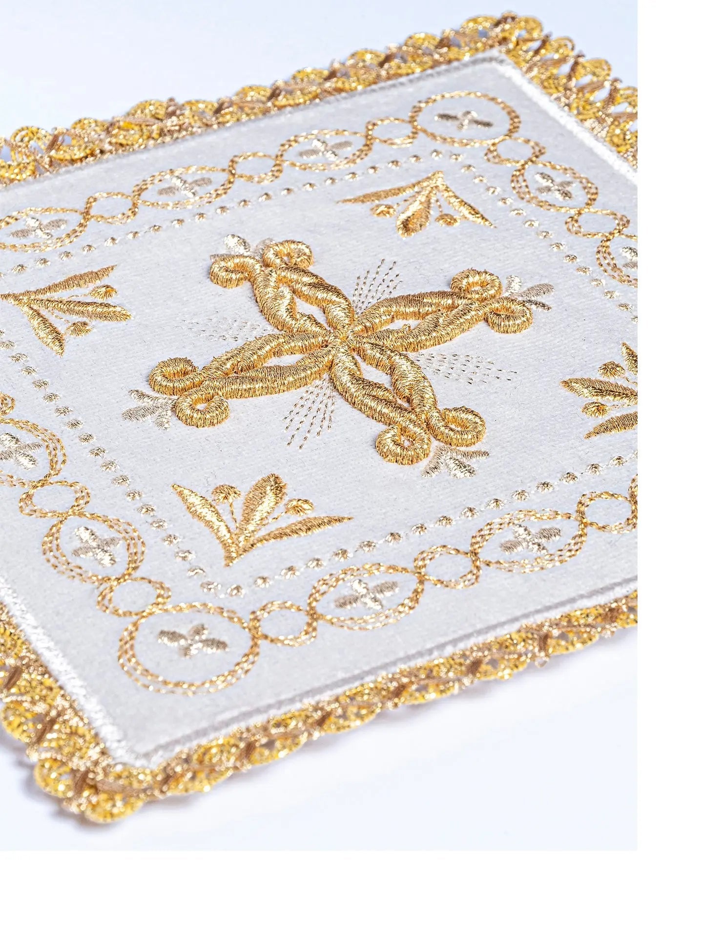 Embroidered Chalice Set IHS - HAFTINA ATELIER