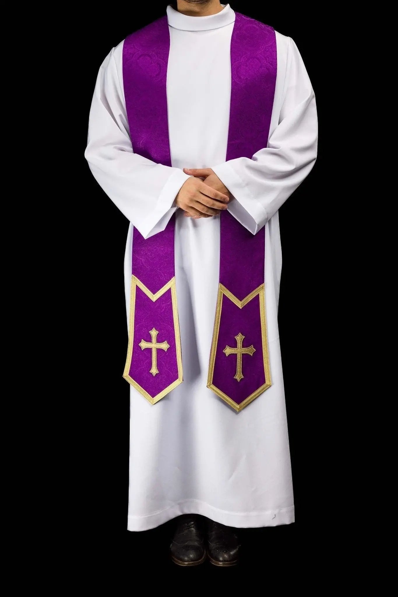 Étole jacquard violette avec Croix brodée