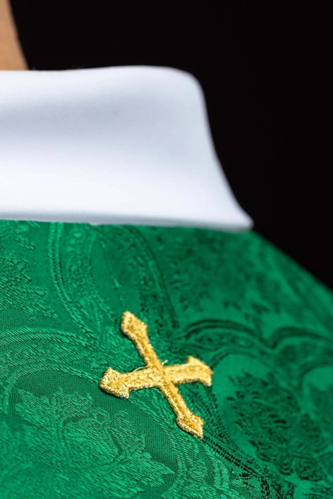 Green Jacquard Stole with Embroidered Cross - HAFTINA ATELIER
