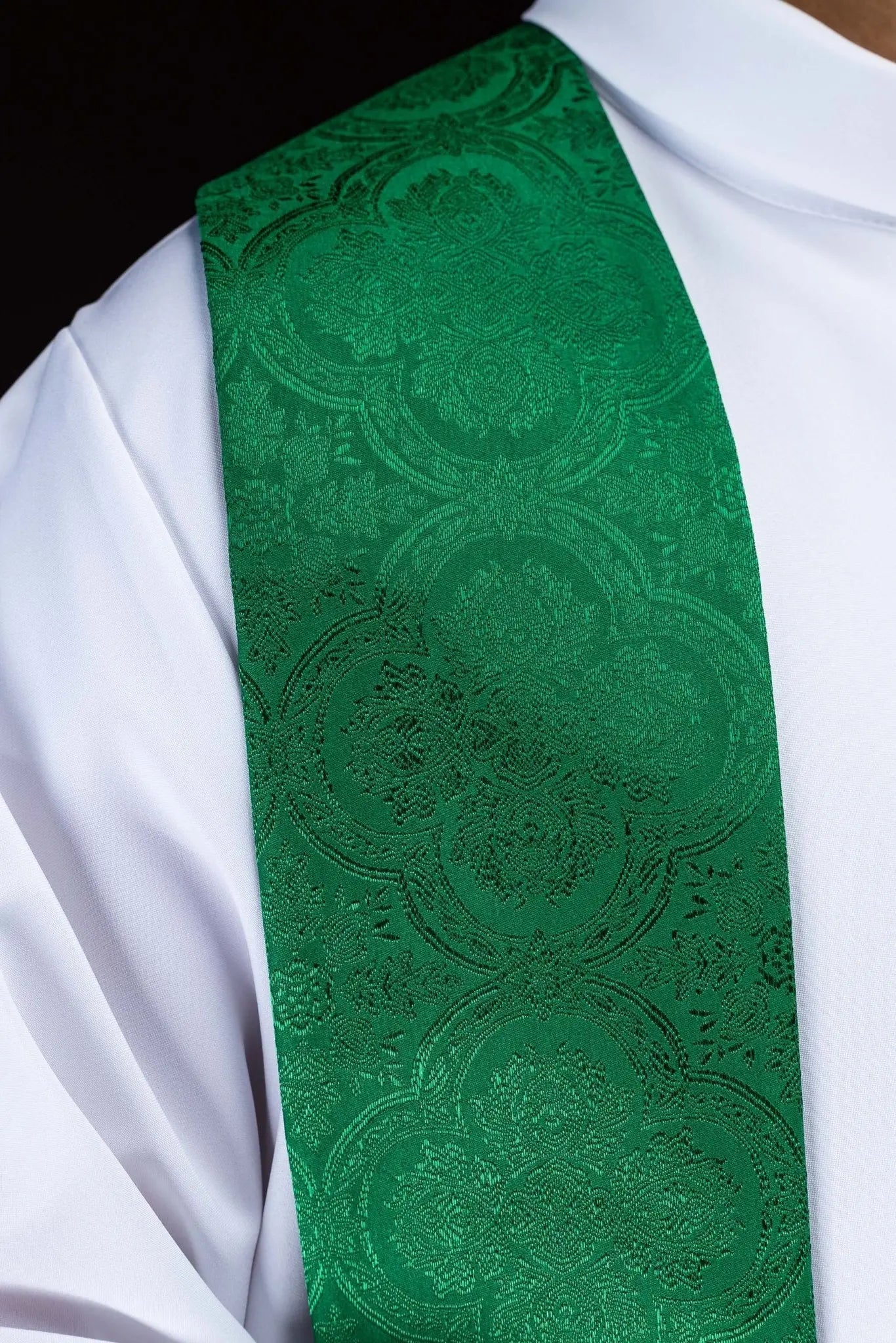 Green Jacquard Stole with Embroidered Cross - HAFTINA ATELIER