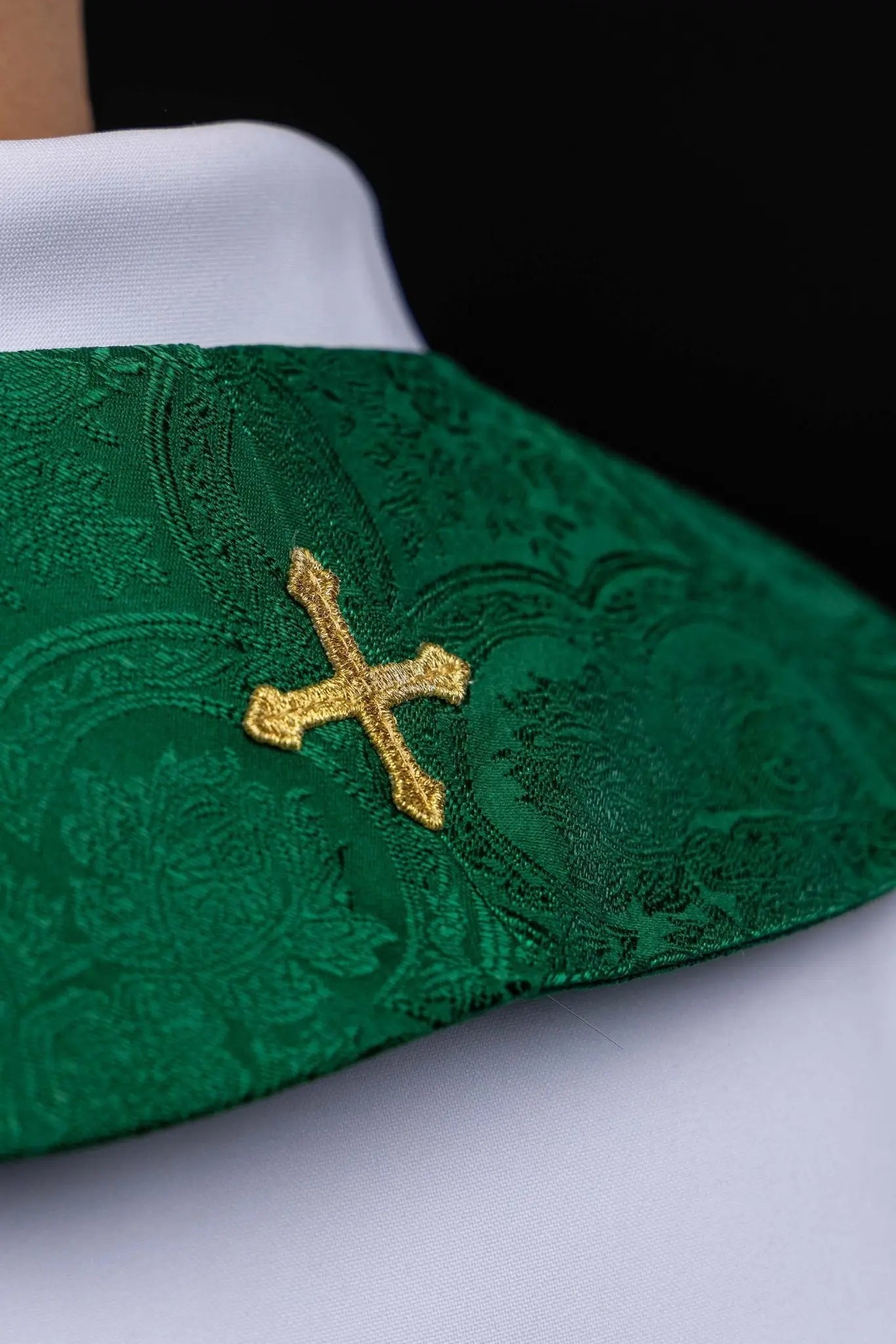 Green Jacquard Stole with Embroidered Cross Motif - HAFTINA ATELIER