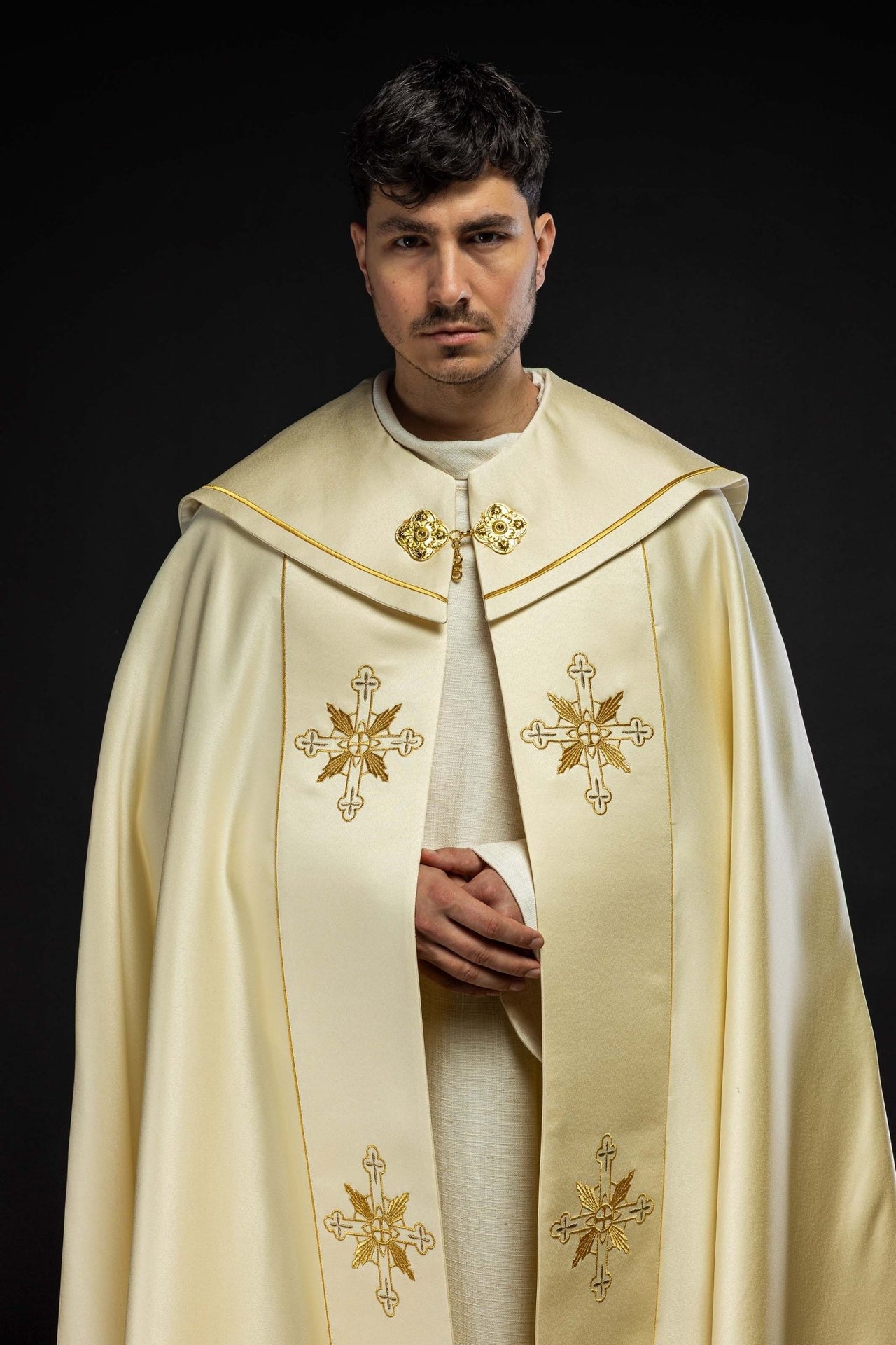 Kapa eucharystyczna monogram IHS