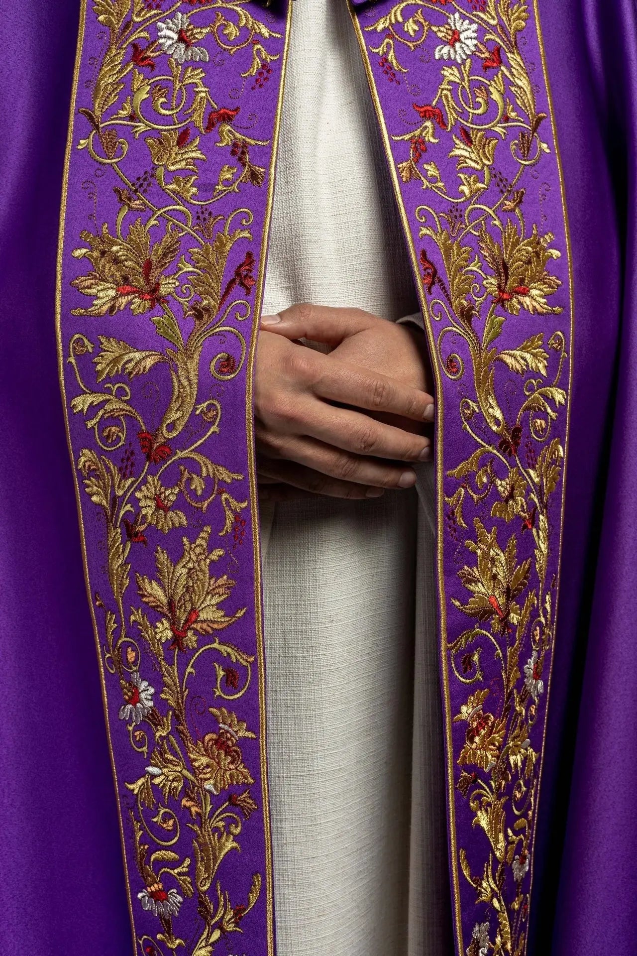 Cape eucharistique monogramme PX en violet