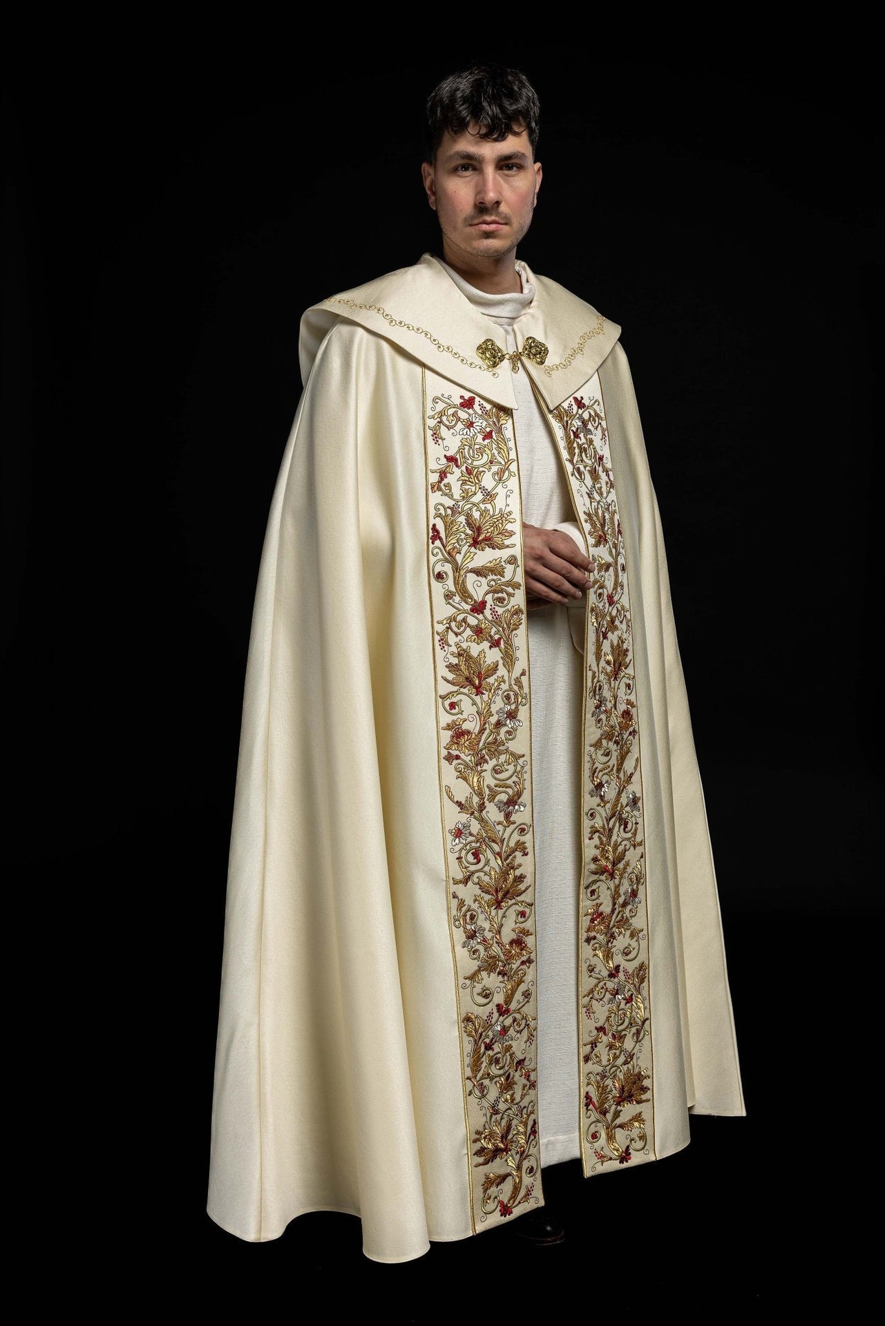 Kapa eucharystyczna monogramem PAX ecru