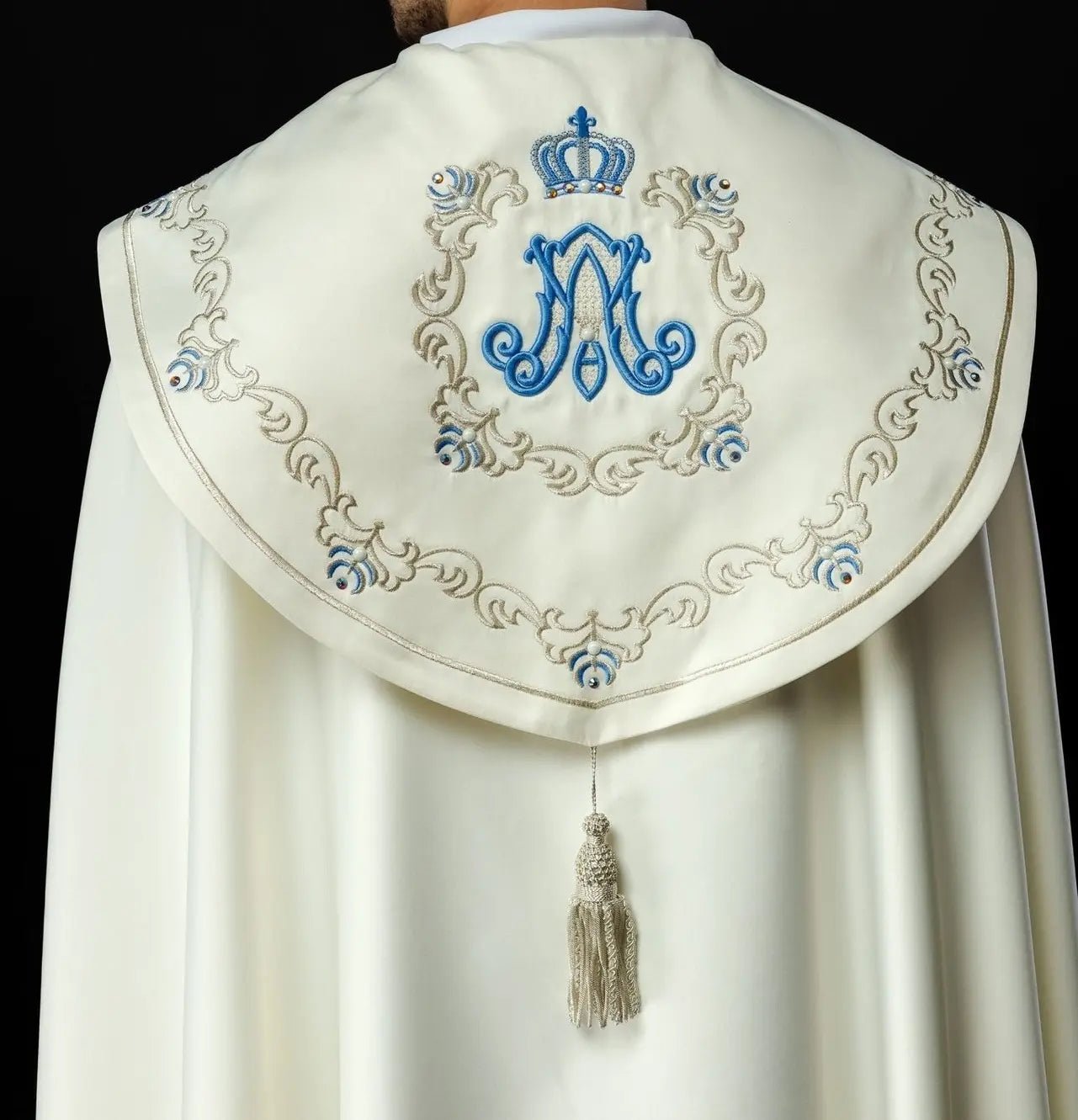 Chapelle liturgique brodée avec symbole marial 150 cm