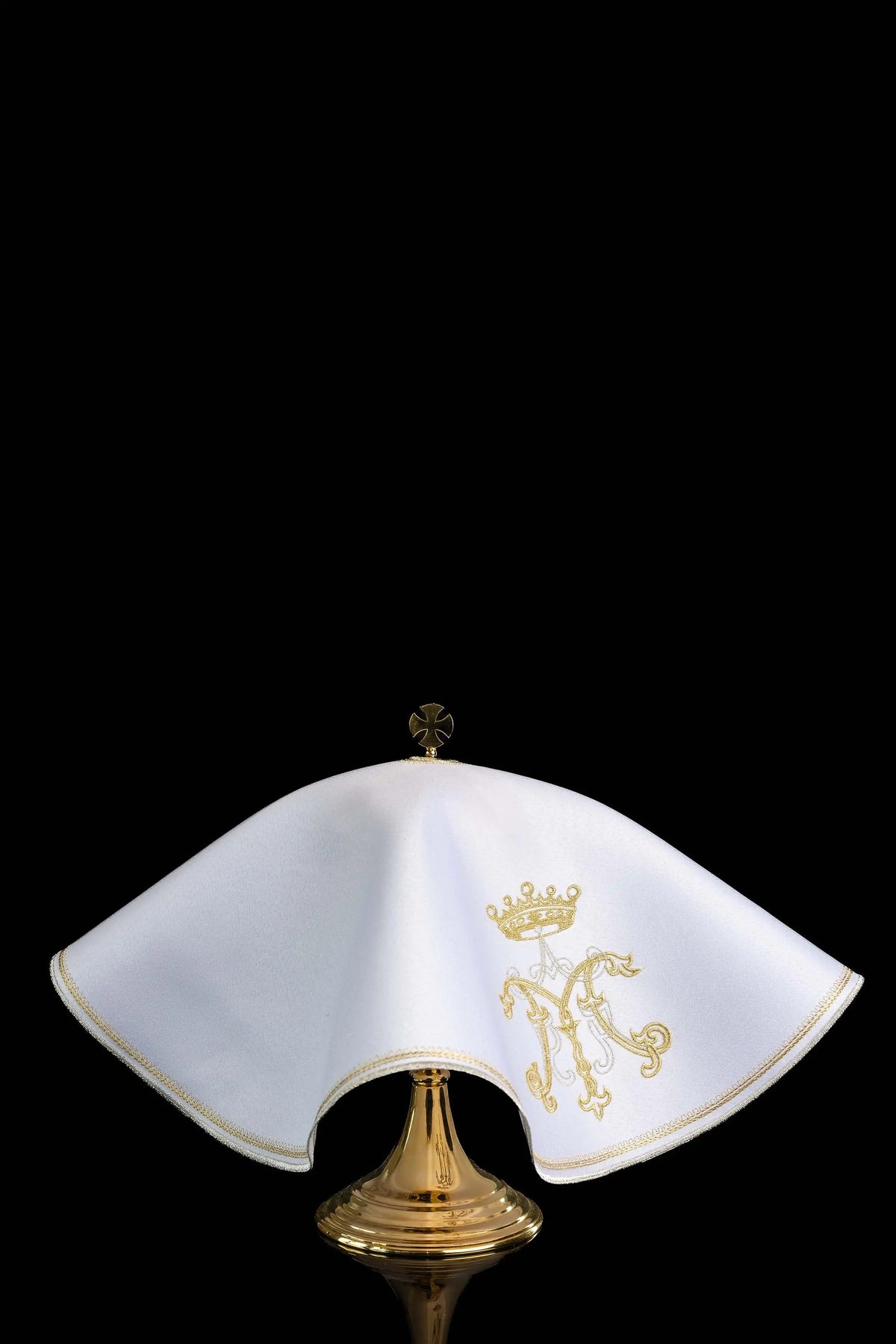 Blanc voile de ciboire avec broderie mariale dorée, vue arrière