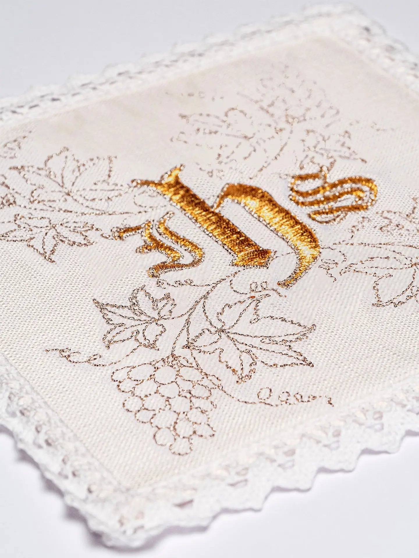 Linen chalice linen embroidered Grape IHS - HAFTINA ATELIER