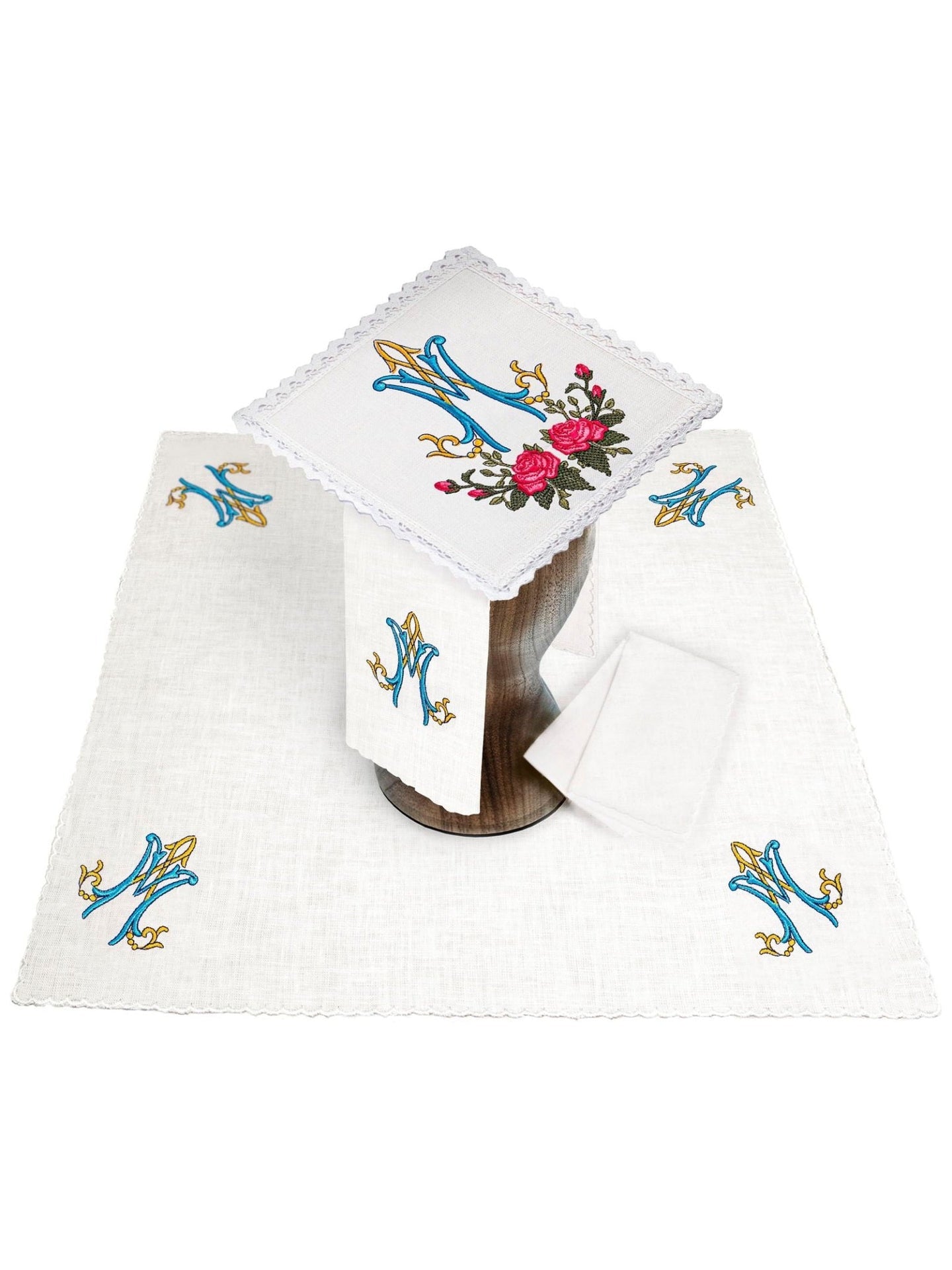 Lniana bielizna kielichowa z kolorowym haftem maryjnym