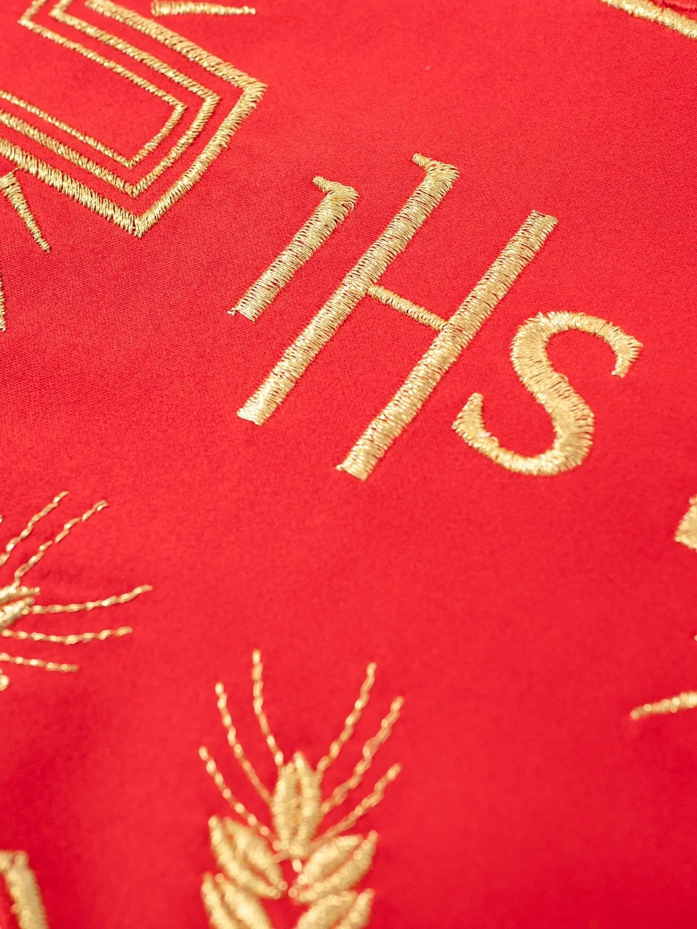 Mètre avec monogramme IHS en vert avec motif de croix