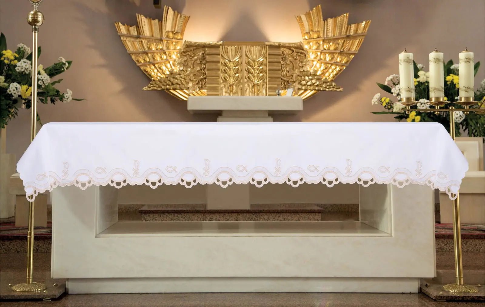 Nappe d'autel avec broderie frontale avec motif eucharistique