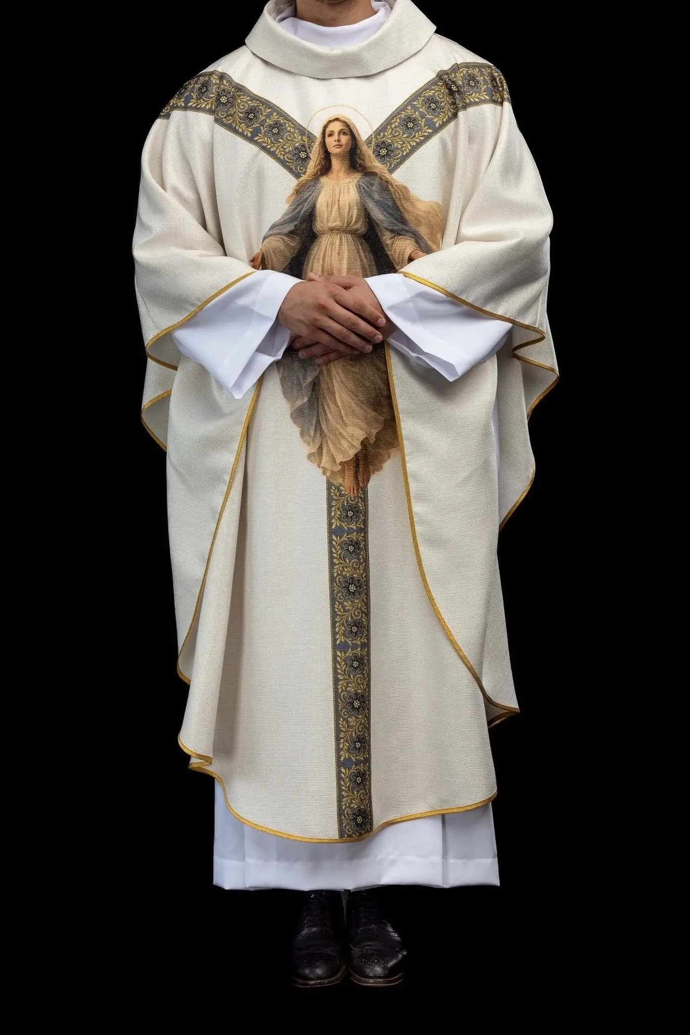 Ecru chasuble with printed image of Our Lady of the Assumption